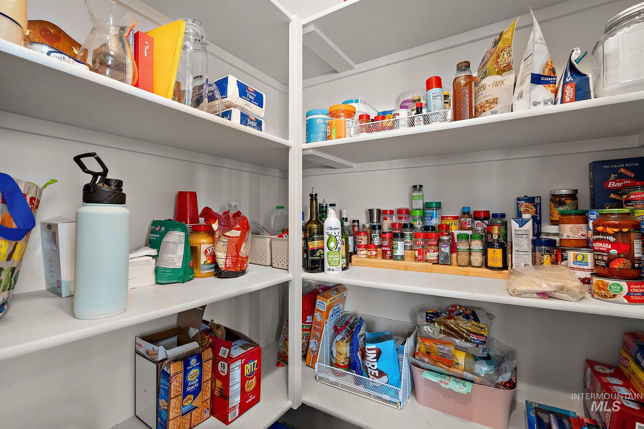 1853 E Porter Unit: E Porter St.