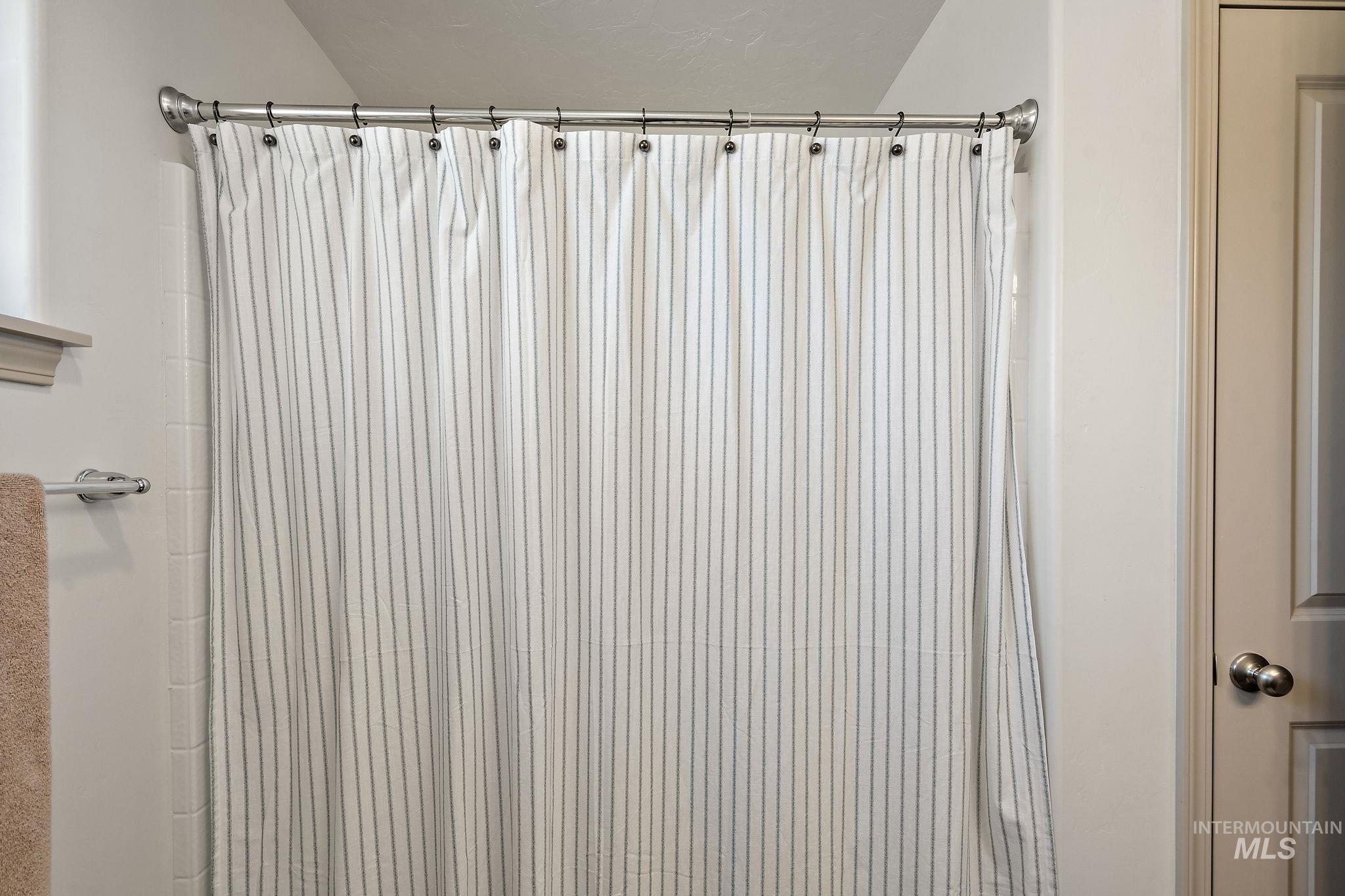 1853 E Porter Unit: E Porter St.