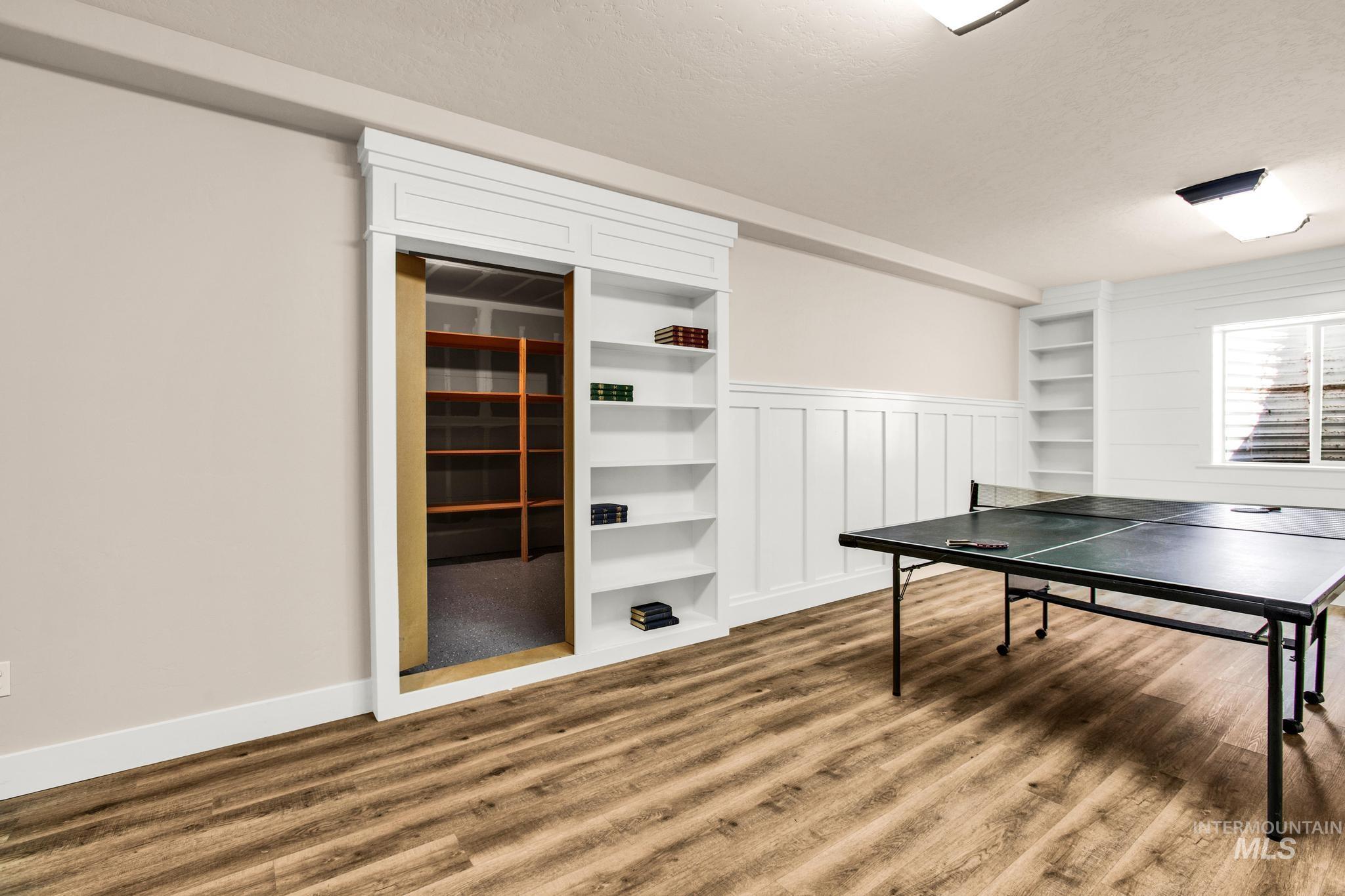3469 E. Dartmoor Ct