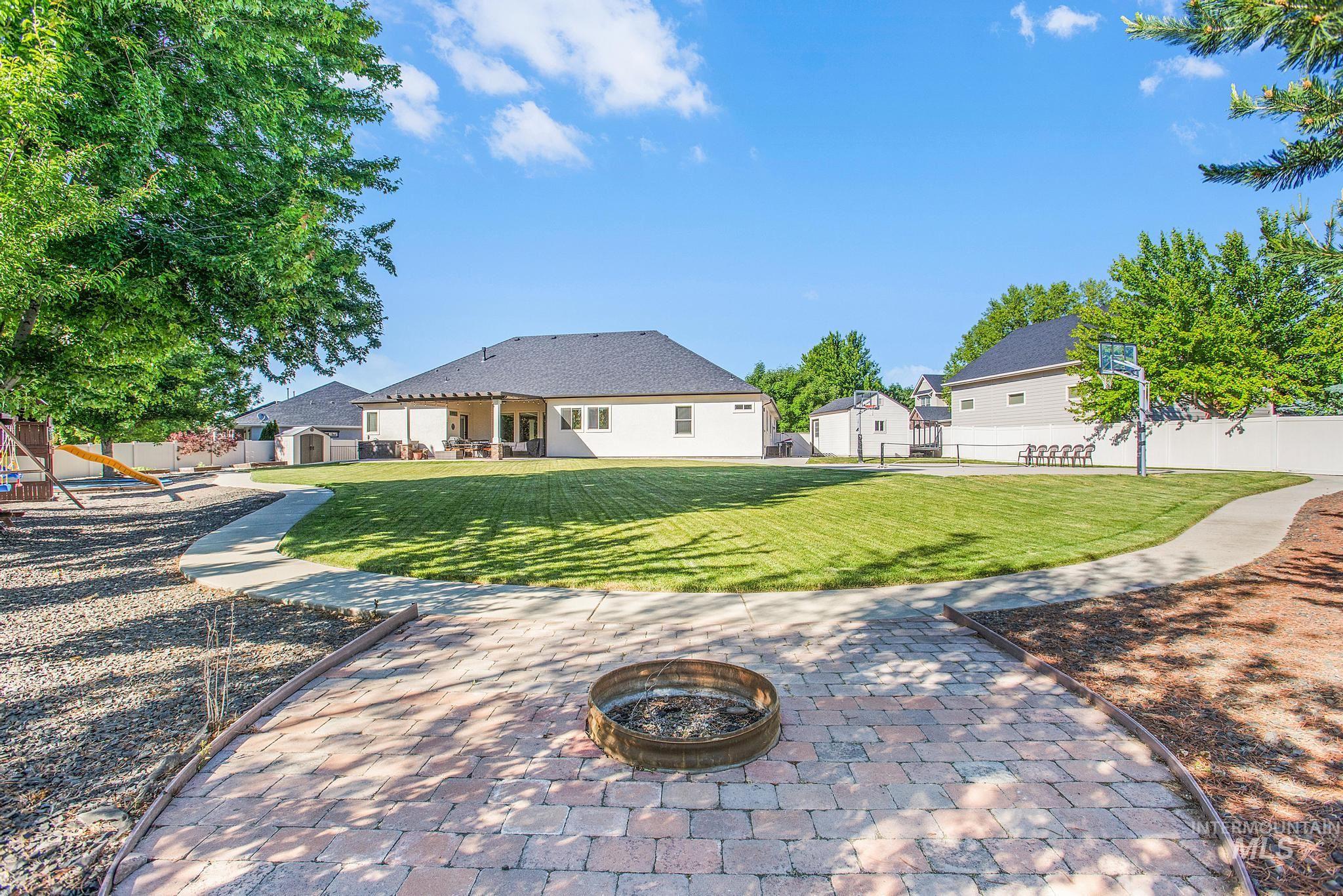 3469 E. Dartmoor Ct