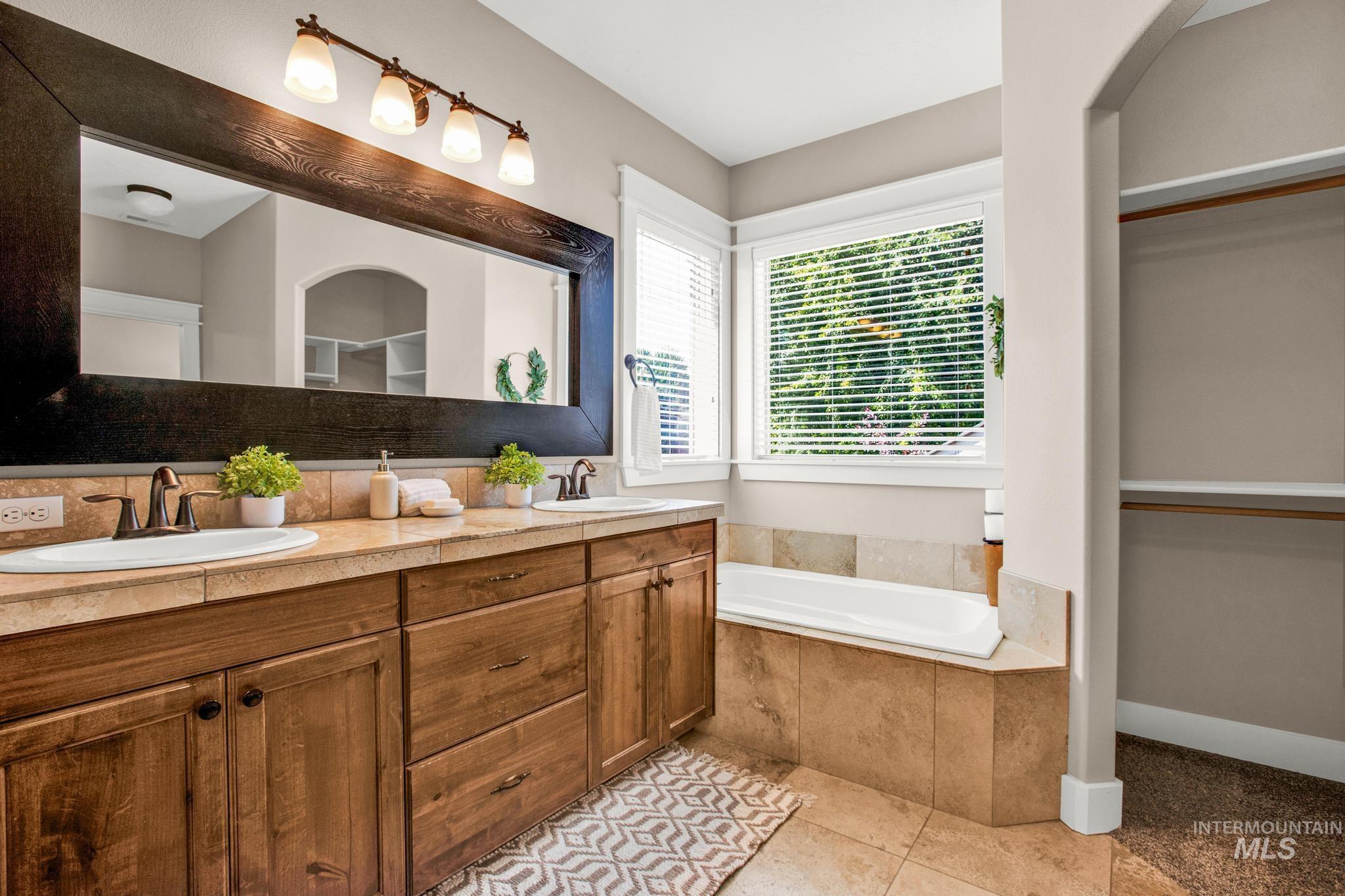 3469 E. Dartmoor Ct