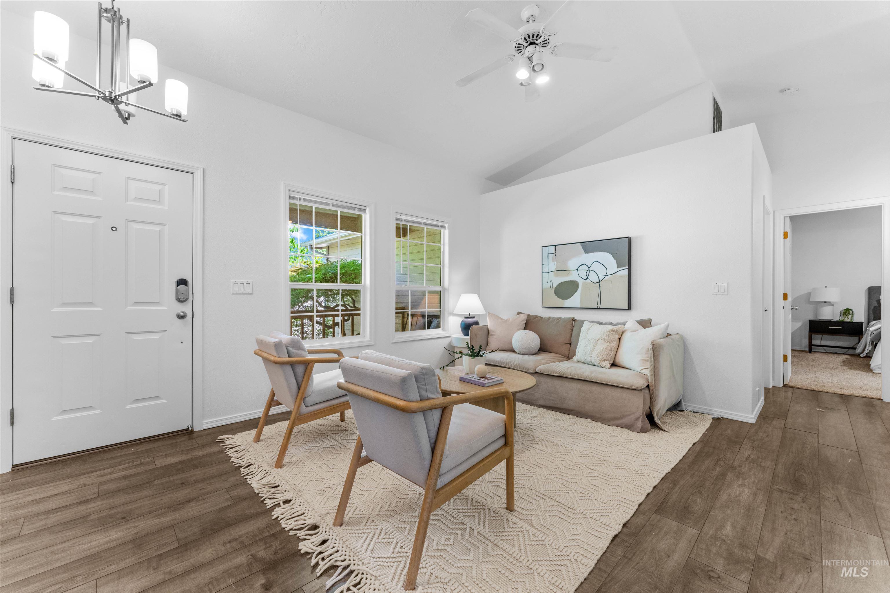 4401 S Falconrest Way