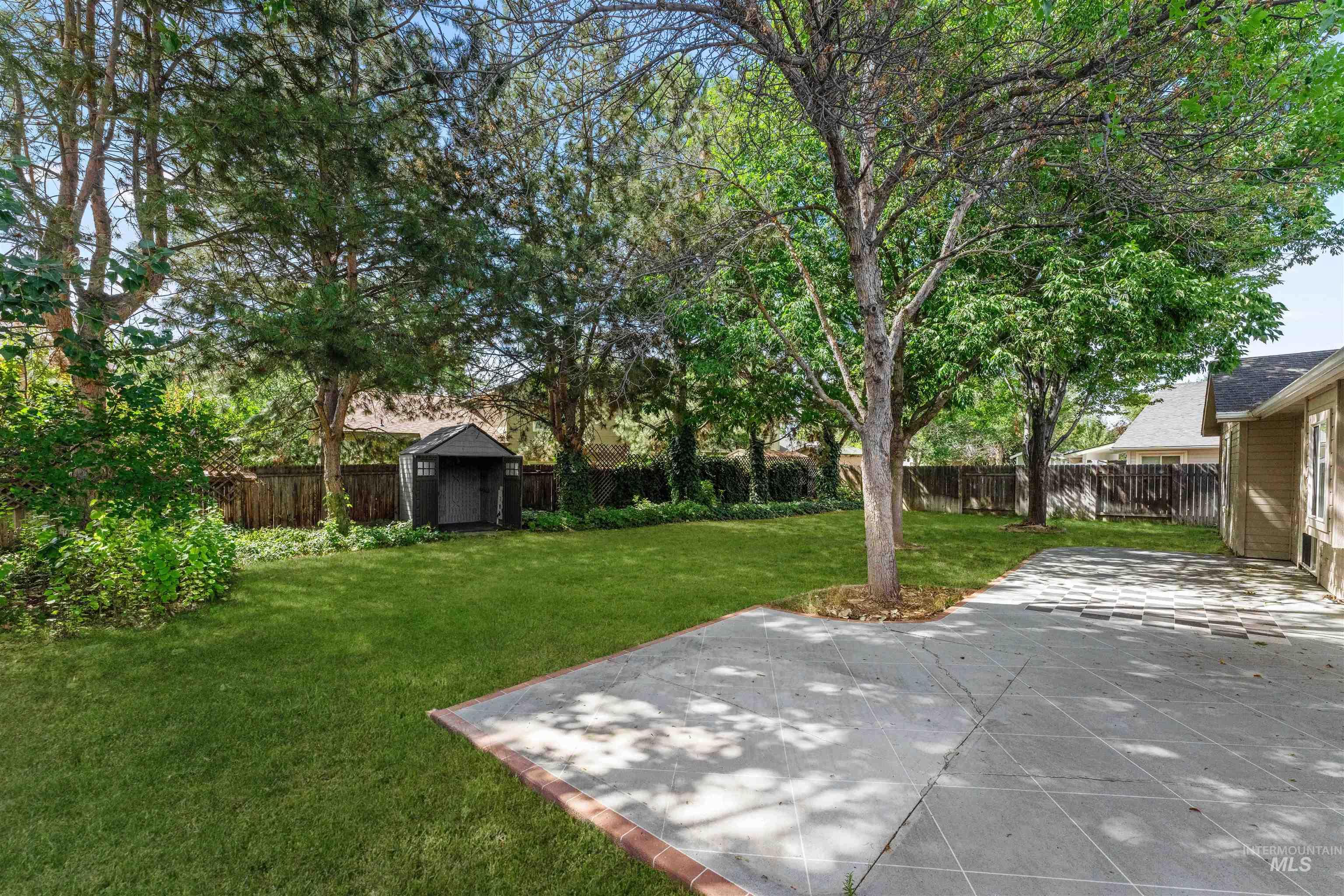 4401 S Falconrest Way