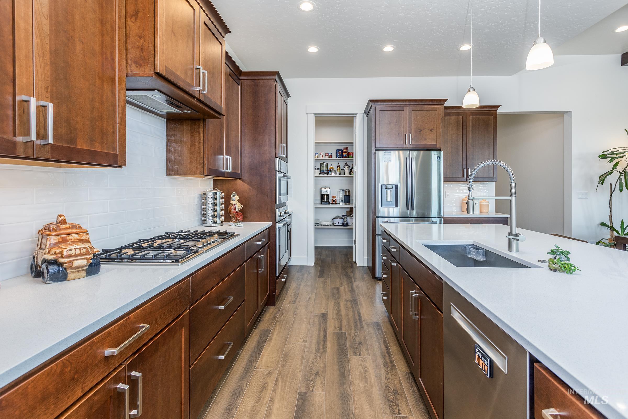 11409 W Threadgrass St.