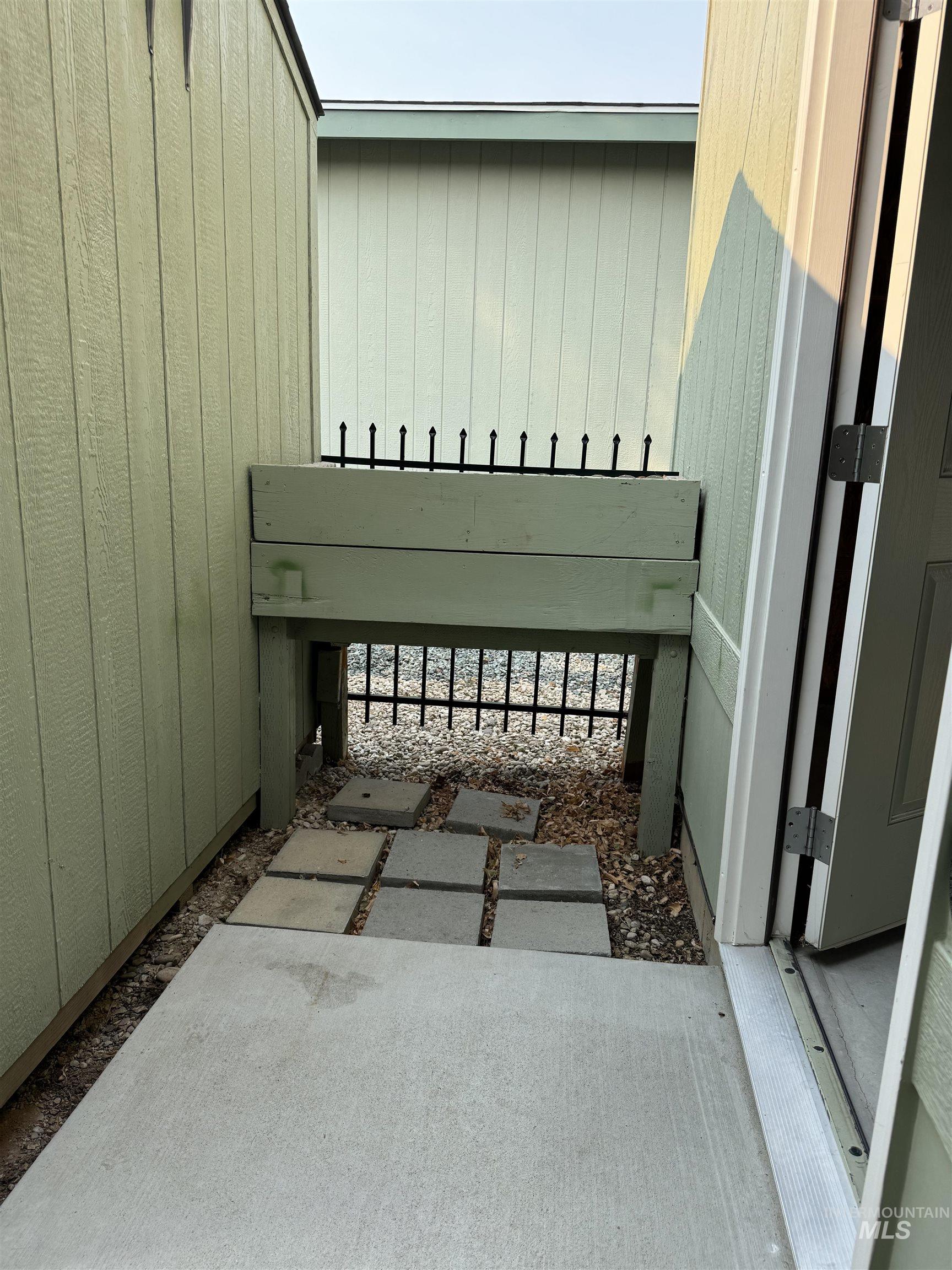 9390 W Ustick Rd Unit: 18