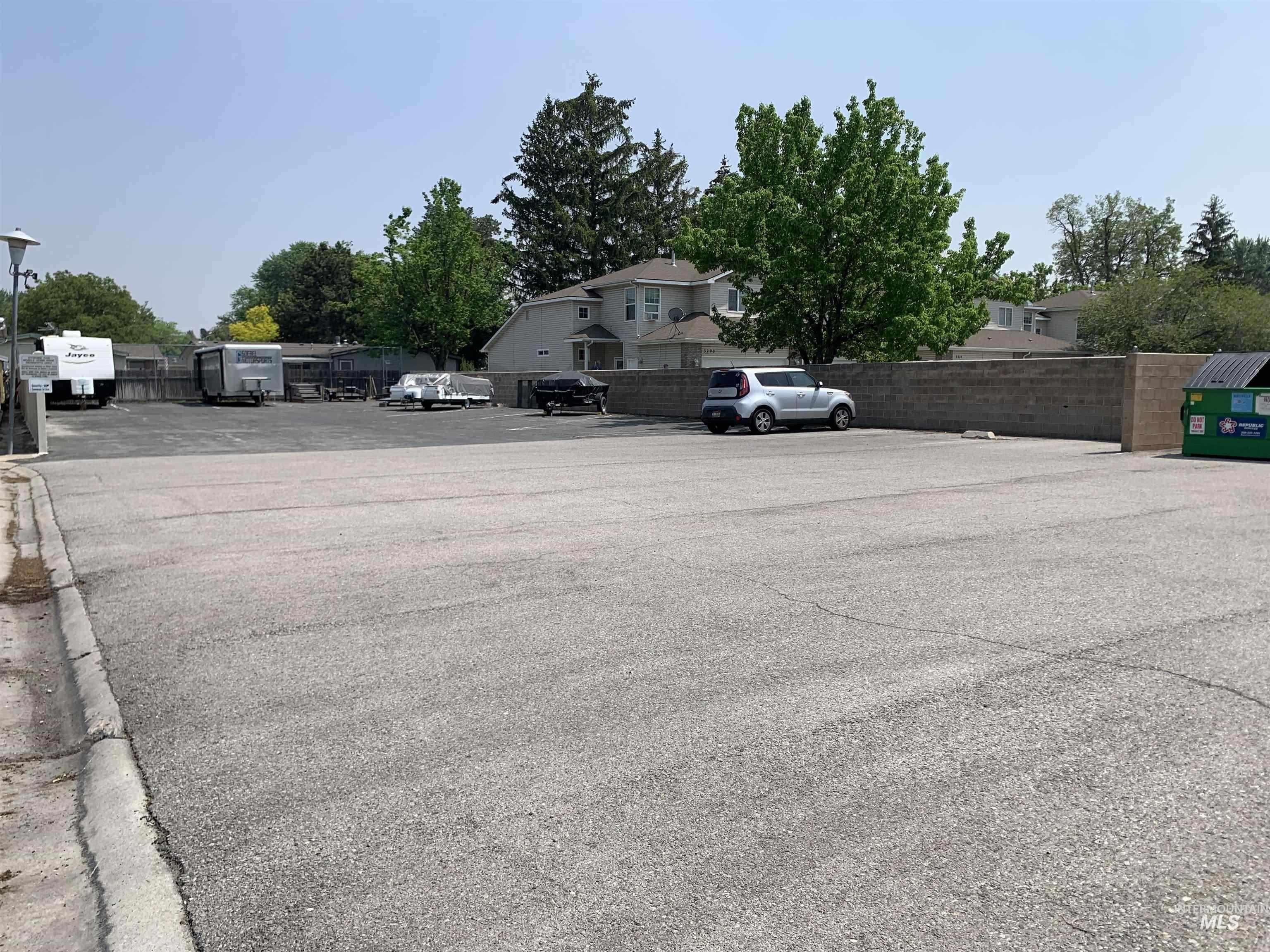 9390 W Ustick Rd Unit: 18