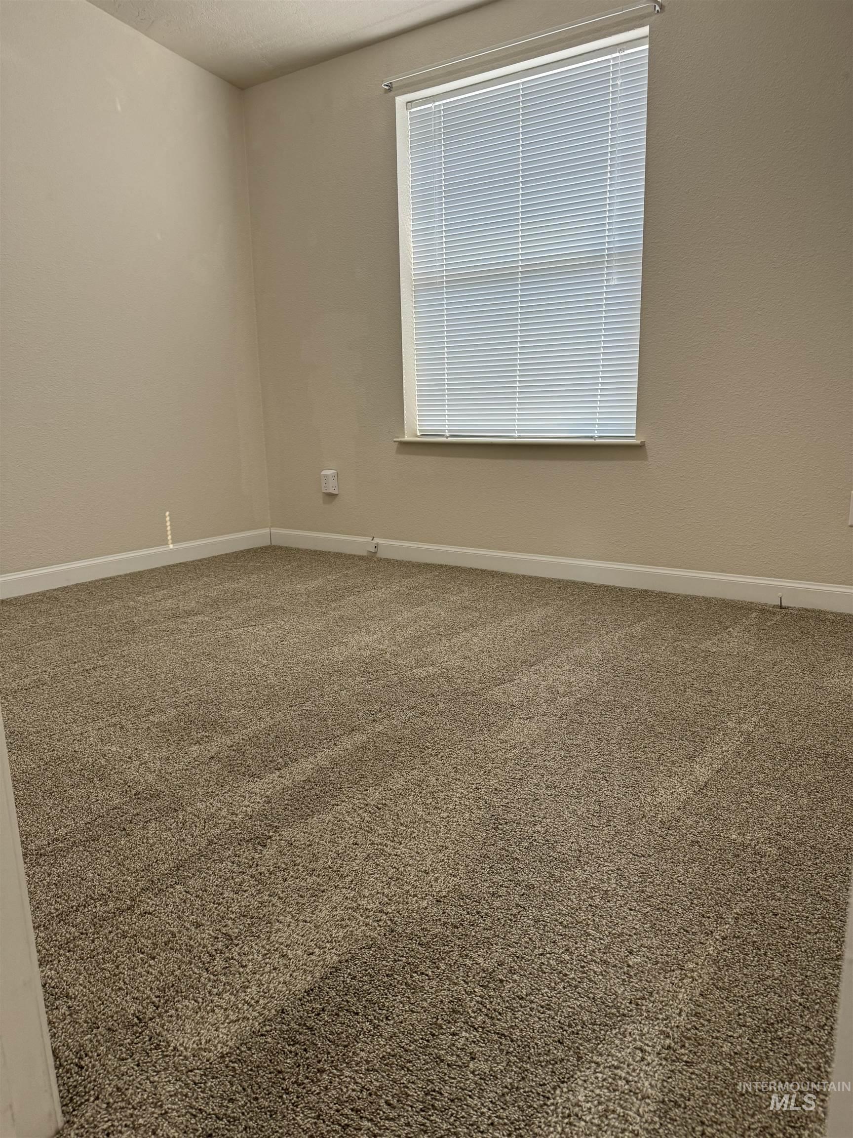 9390 W Ustick Rd Unit: 18