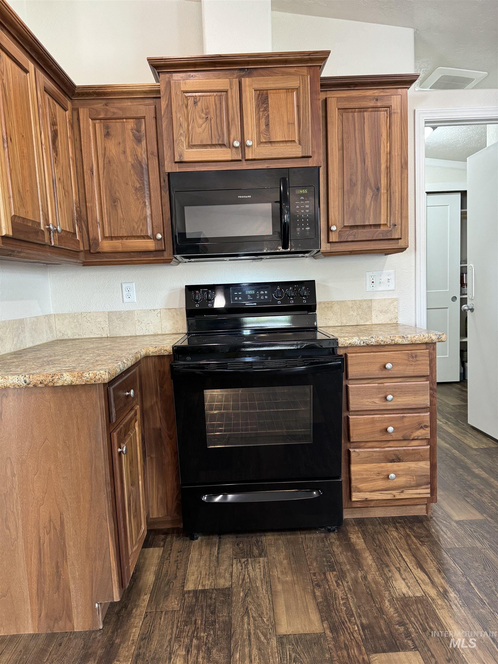 9390 W Ustick Rd Unit: 18