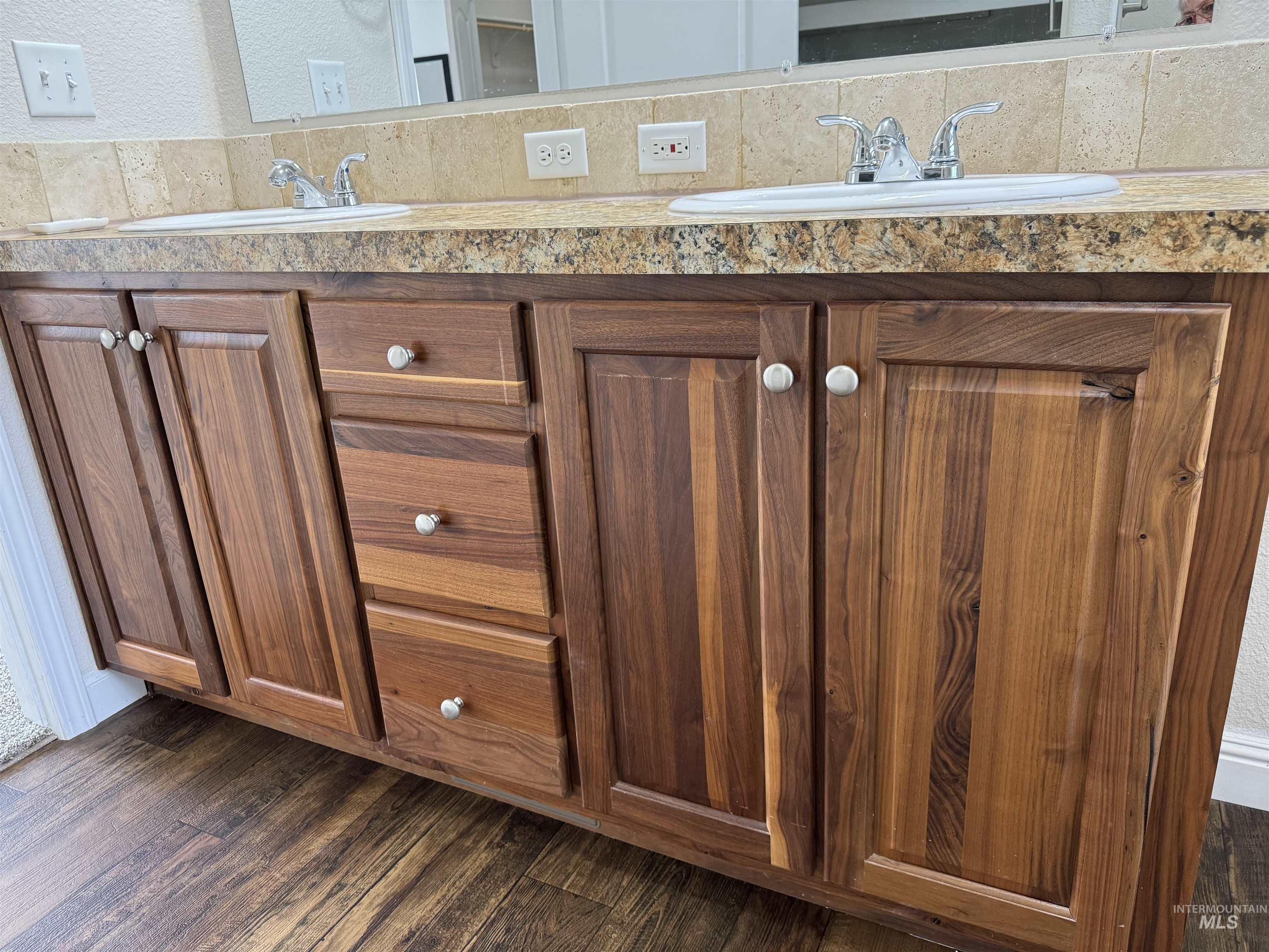 9390 W Ustick Rd Unit: 18