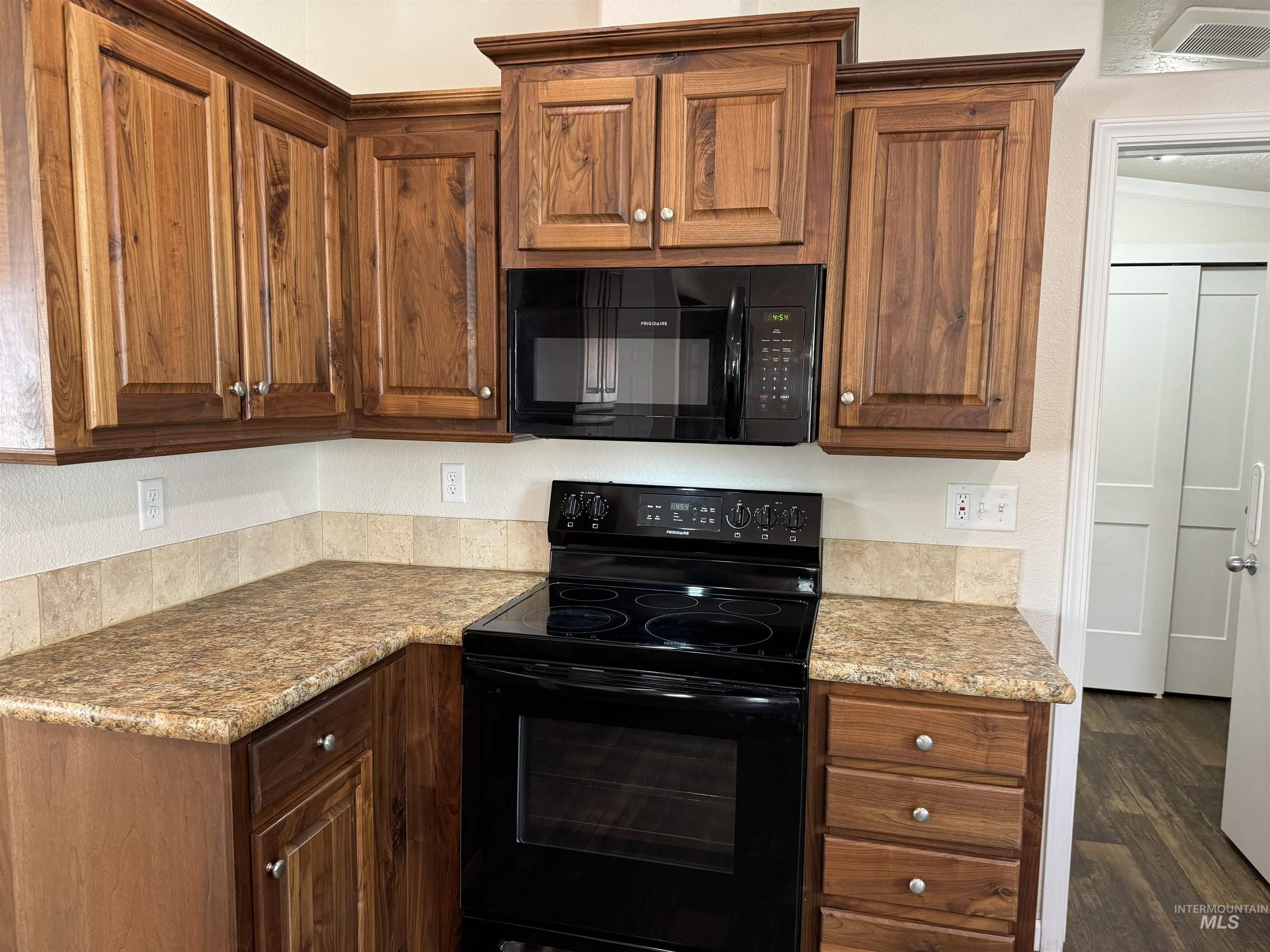 9390 W Ustick Rd Unit: 18