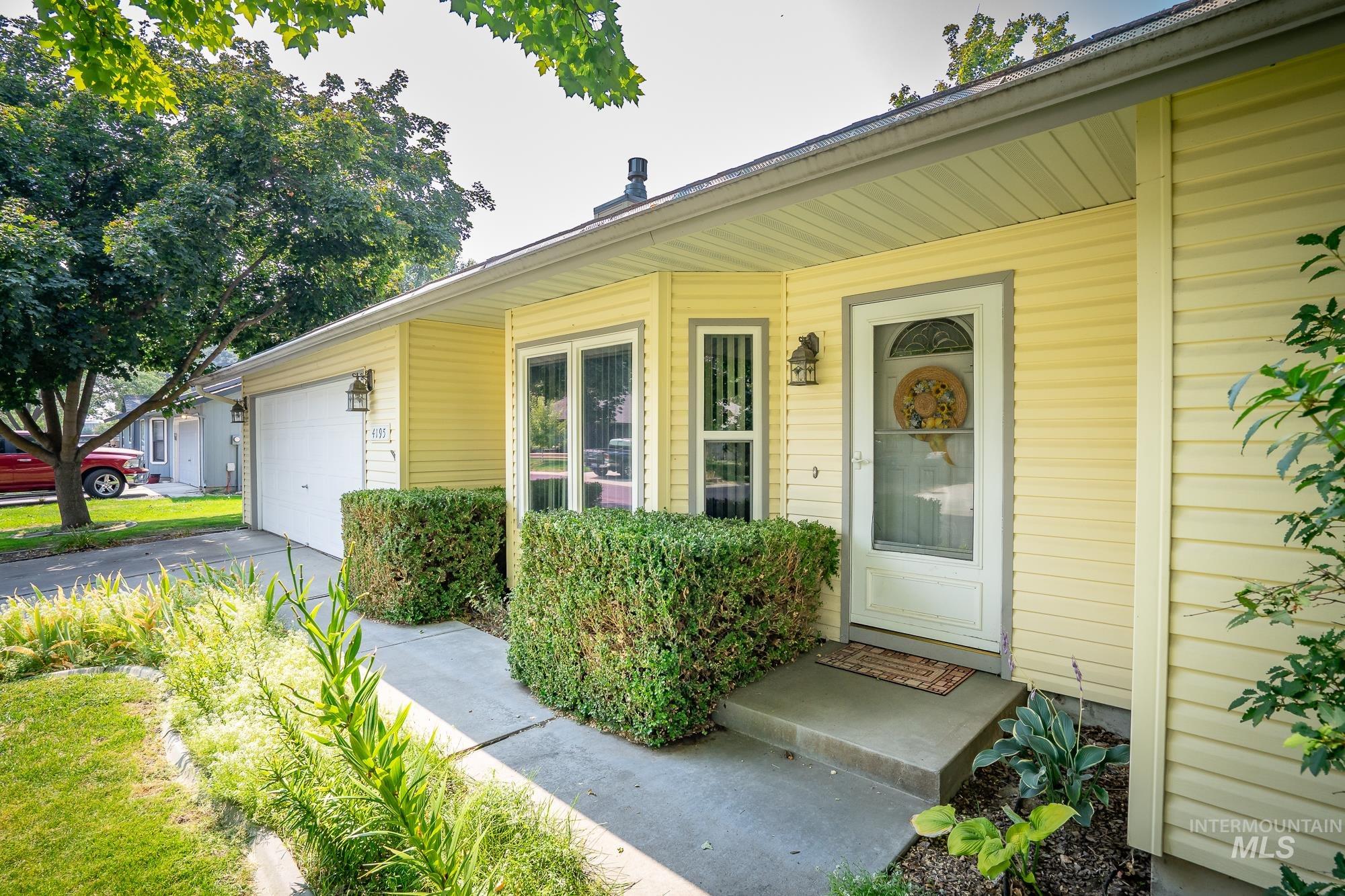 4195 N Cambria Ln