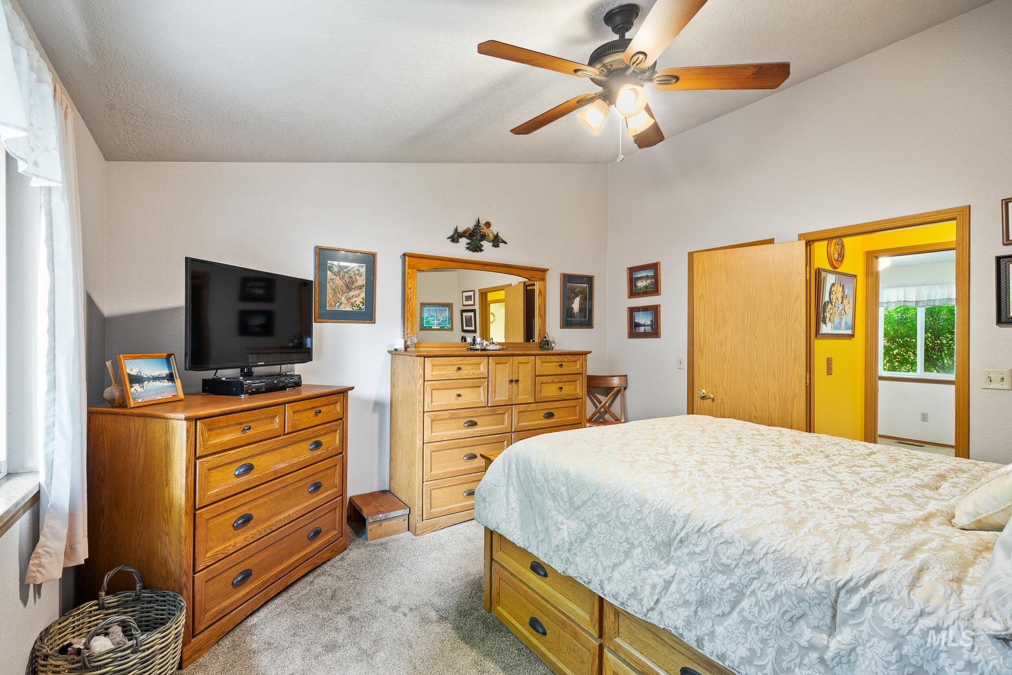 4195 N Cambria Ln