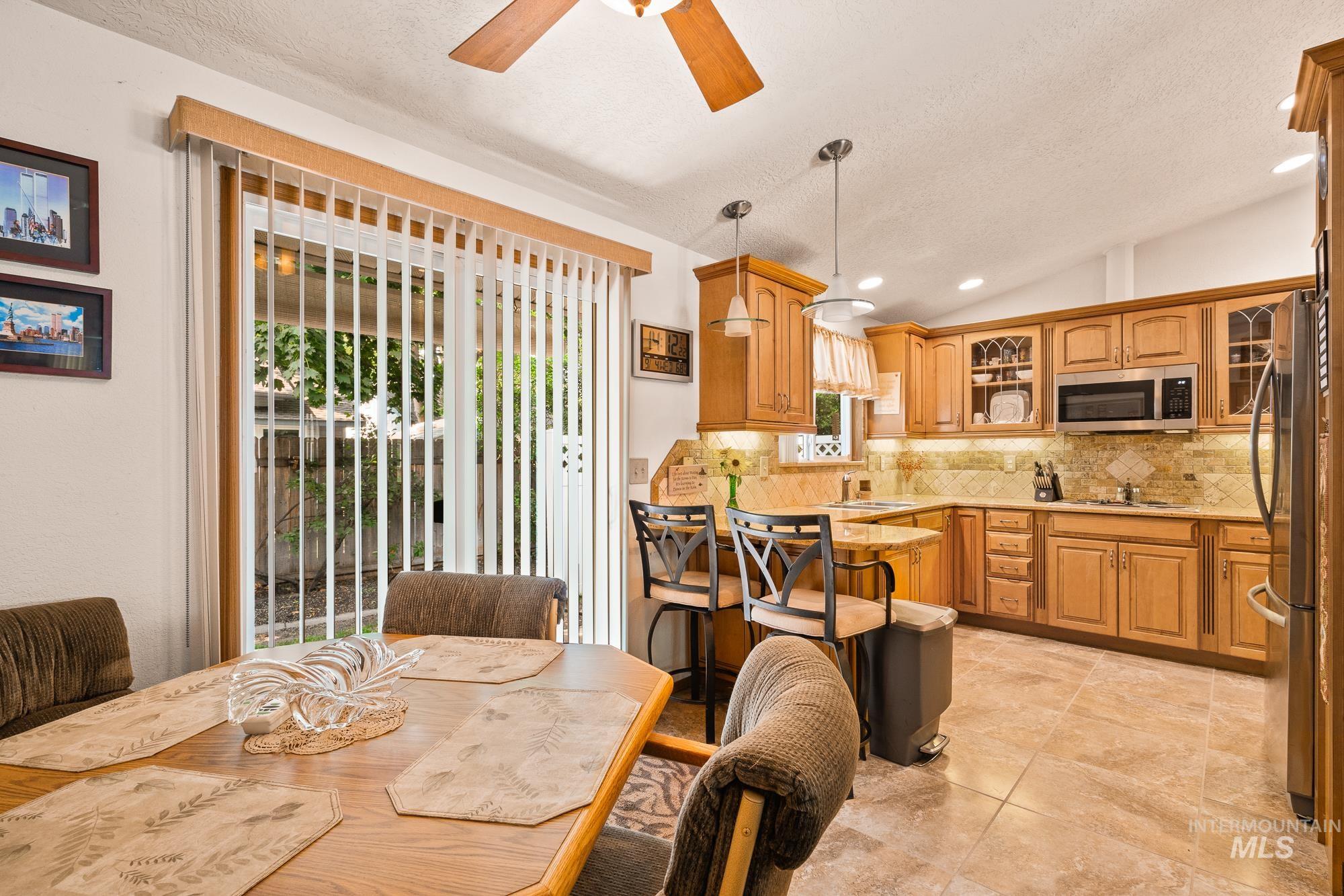 4195 N Cambria Ln