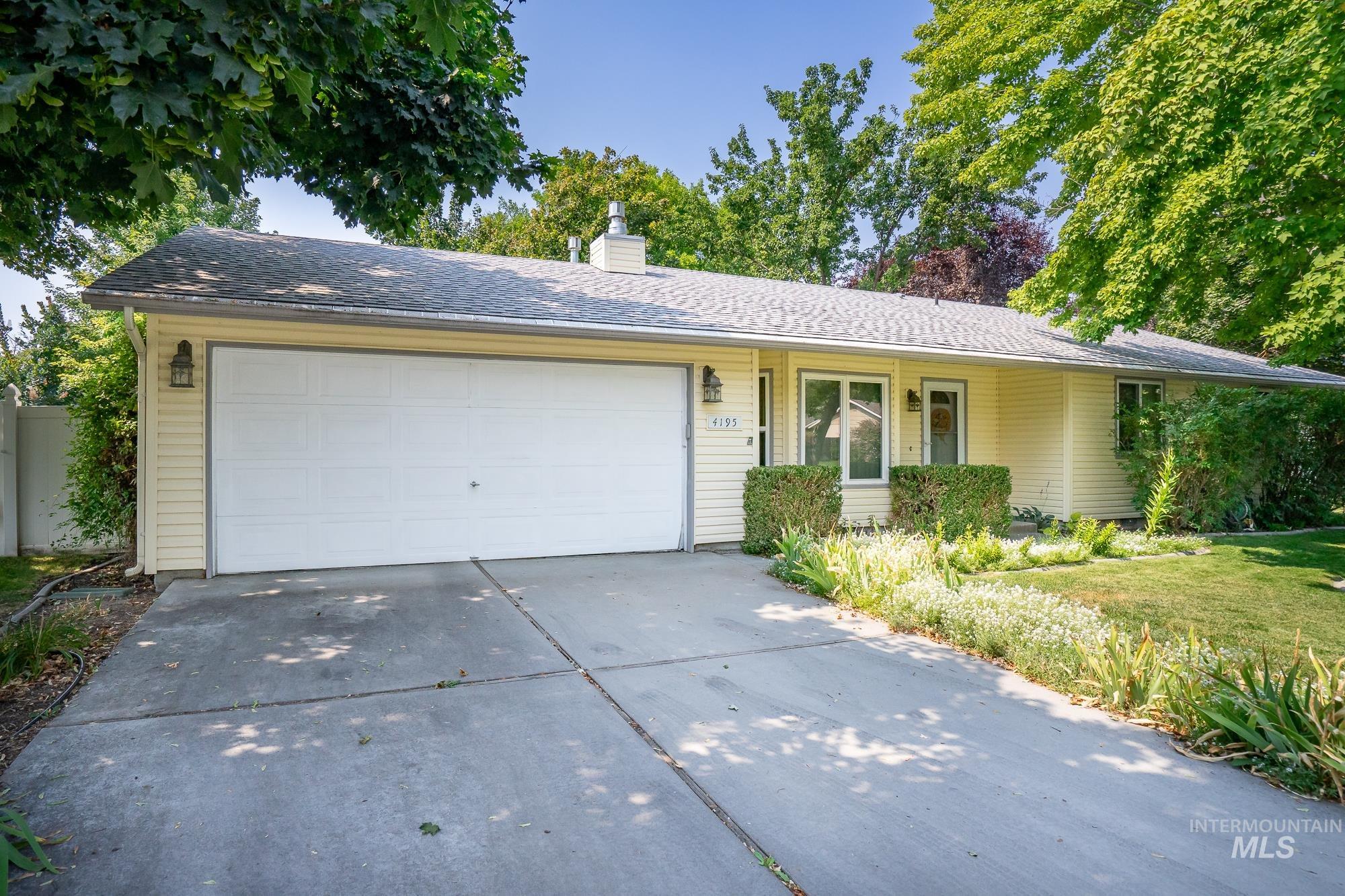 4195 N Cambria Ln