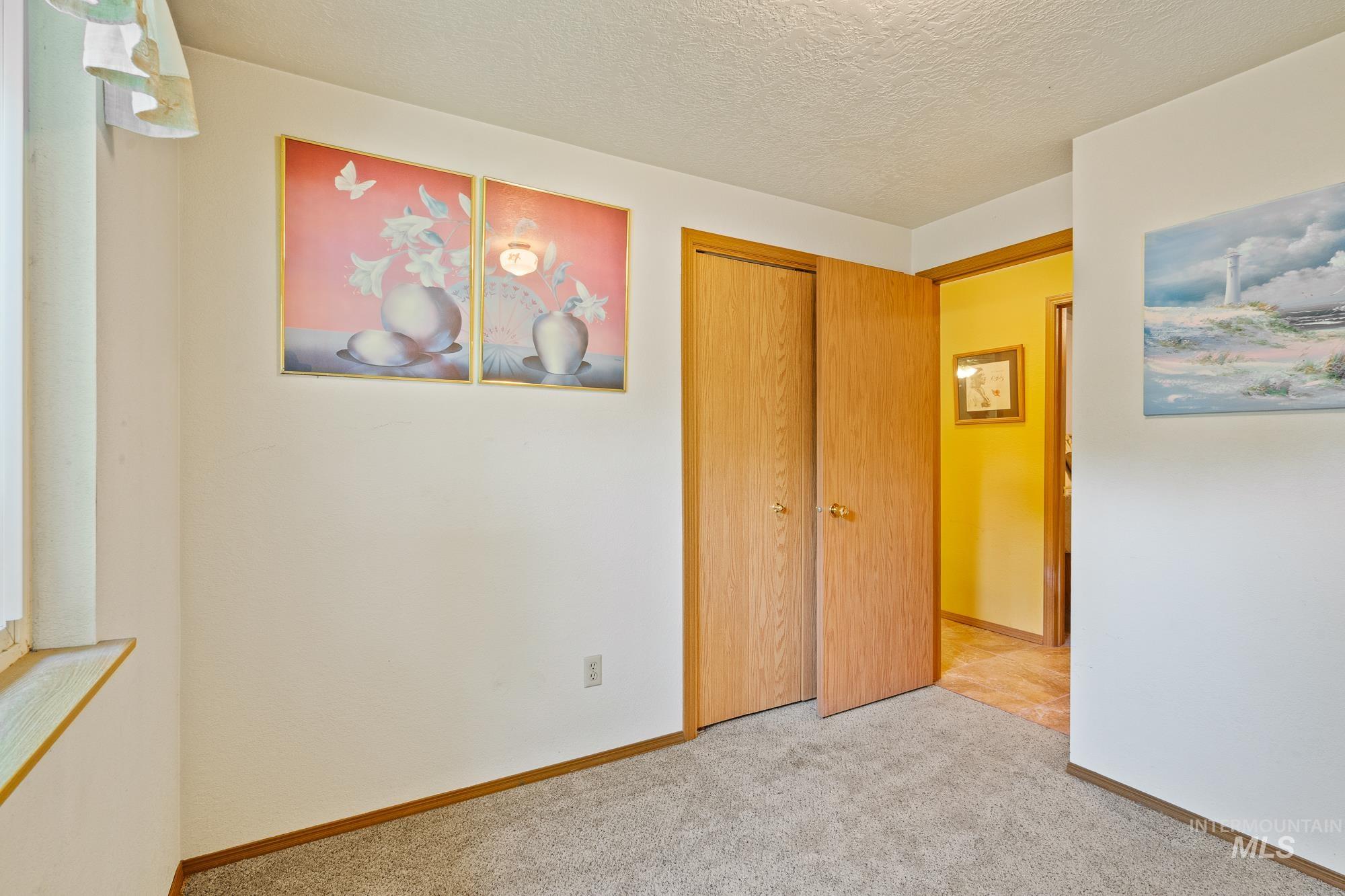 4195 N Cambria Ln