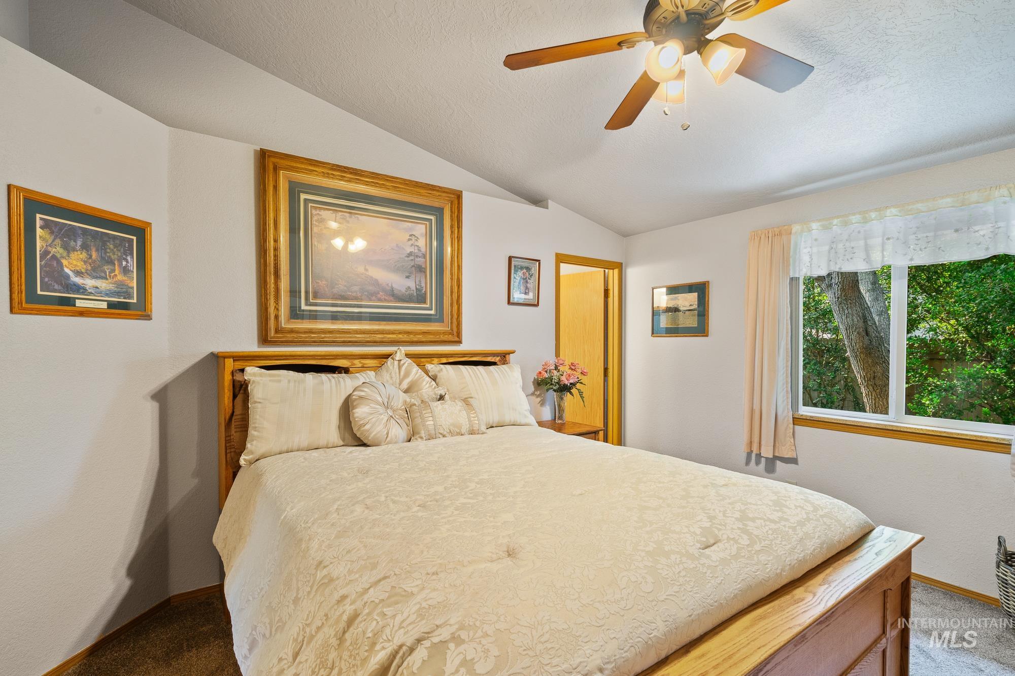 4195 N Cambria Ln