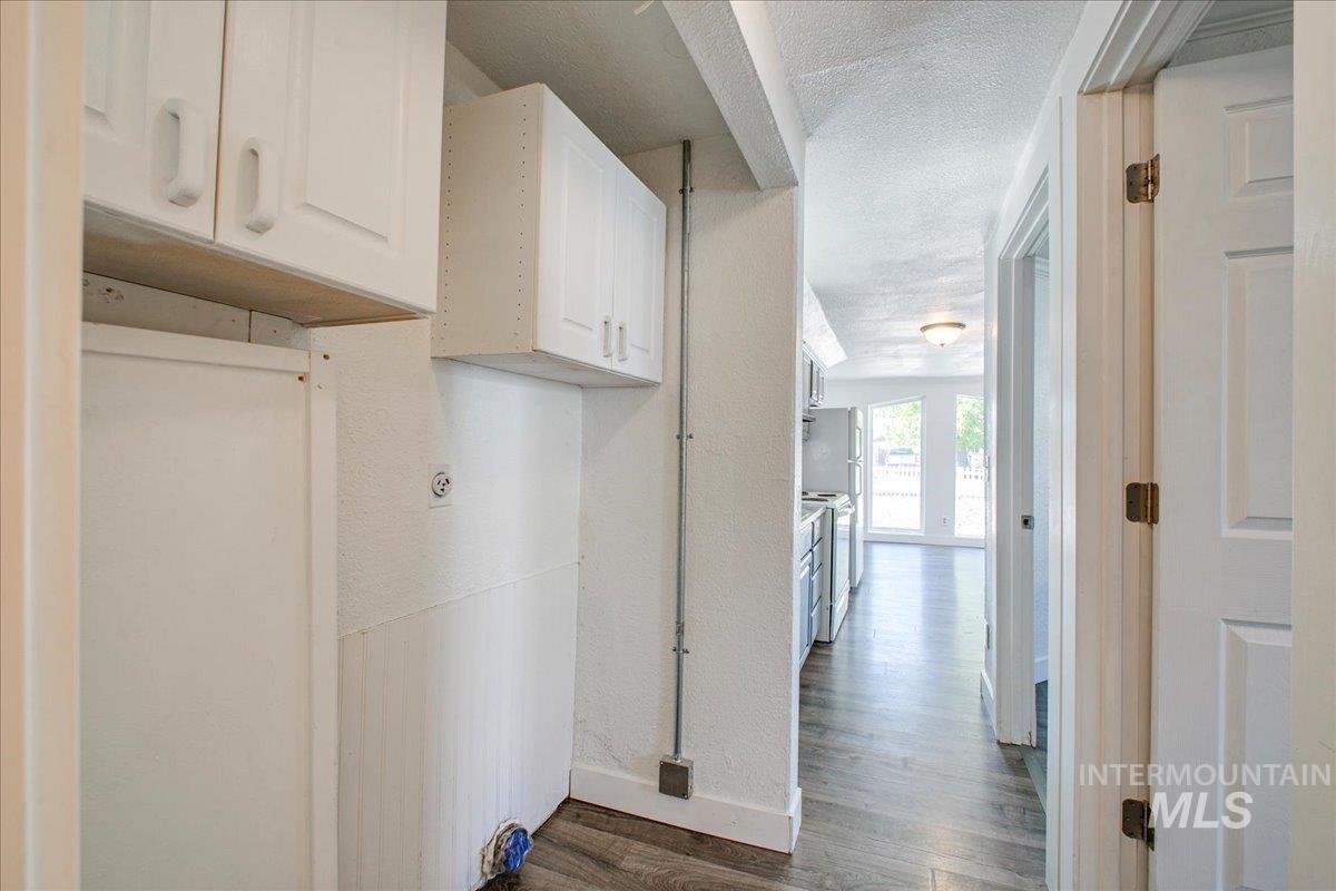 407 E Elgin St