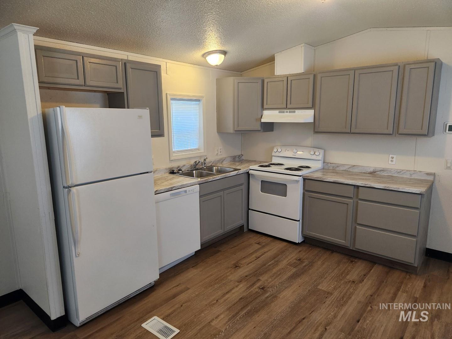 711 4th Ave N Unit: 13