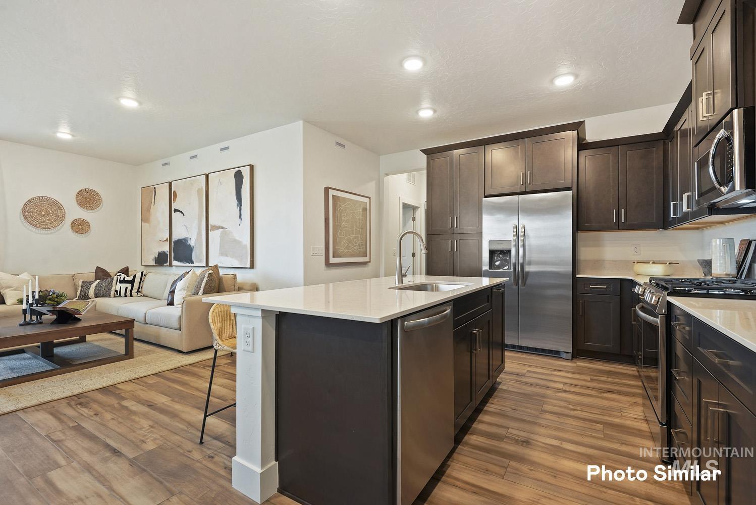 1535 N Big Star Ave.