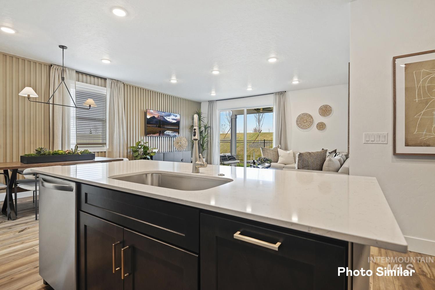 1535 N Big Star Ave.