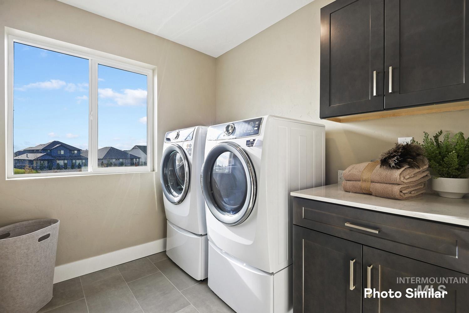 1535 N Big Star Ave.