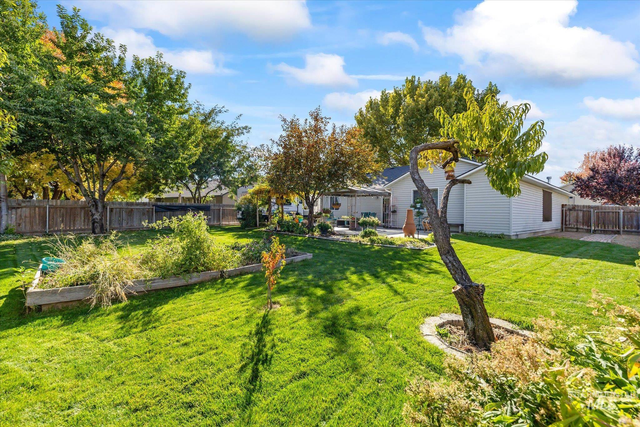 372 E Northridge Dr