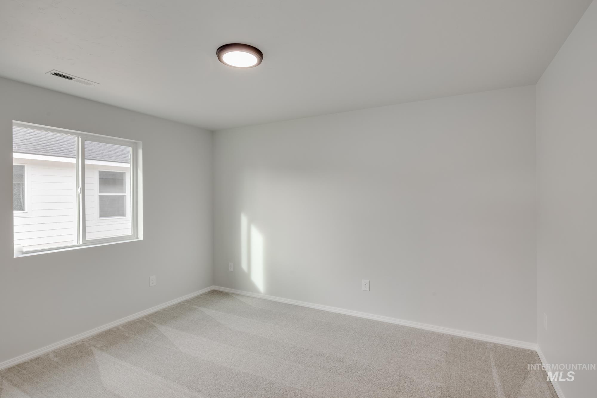 656 W Smoky Quartz St