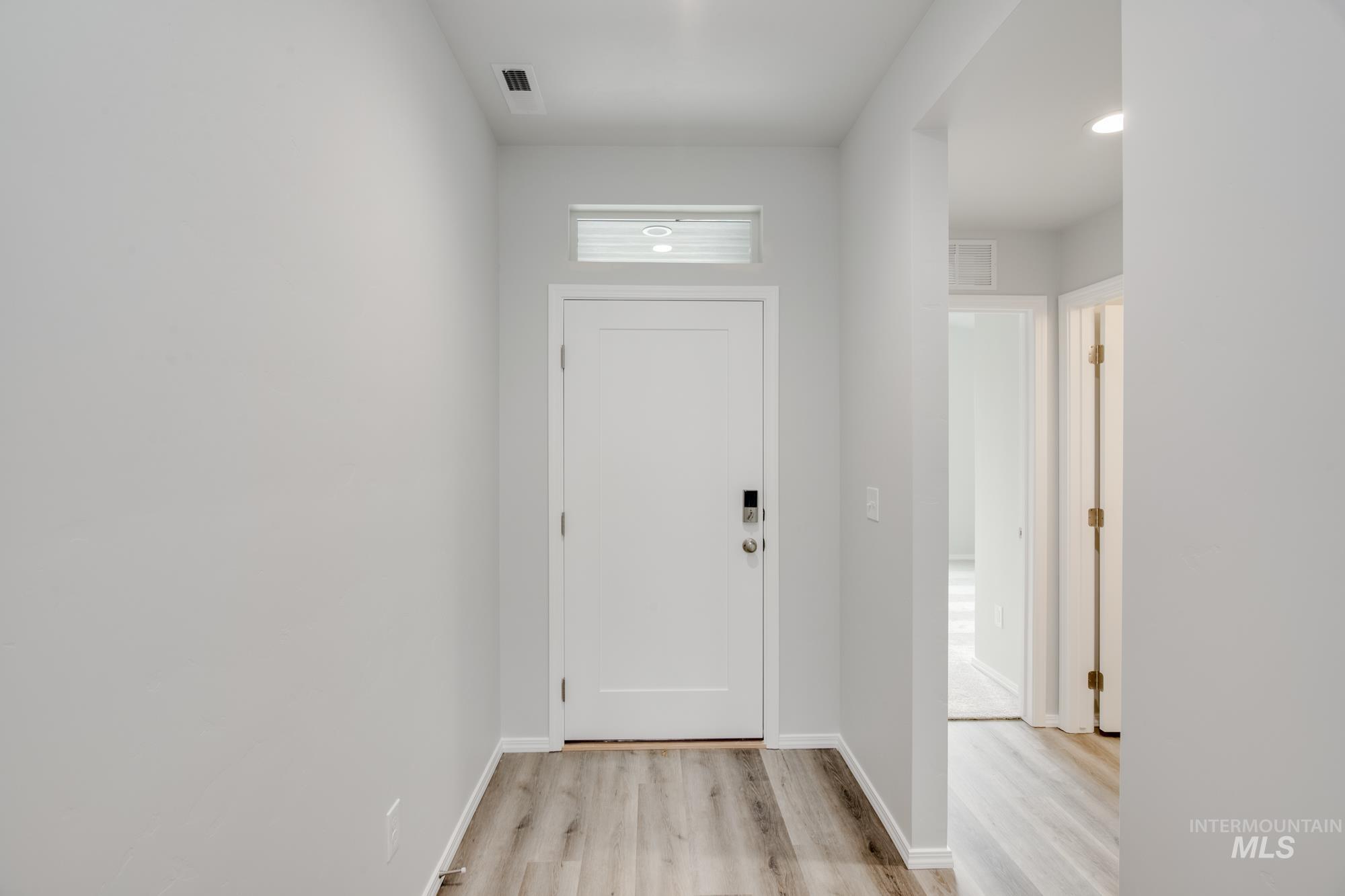 656 W Smoky Quartz St