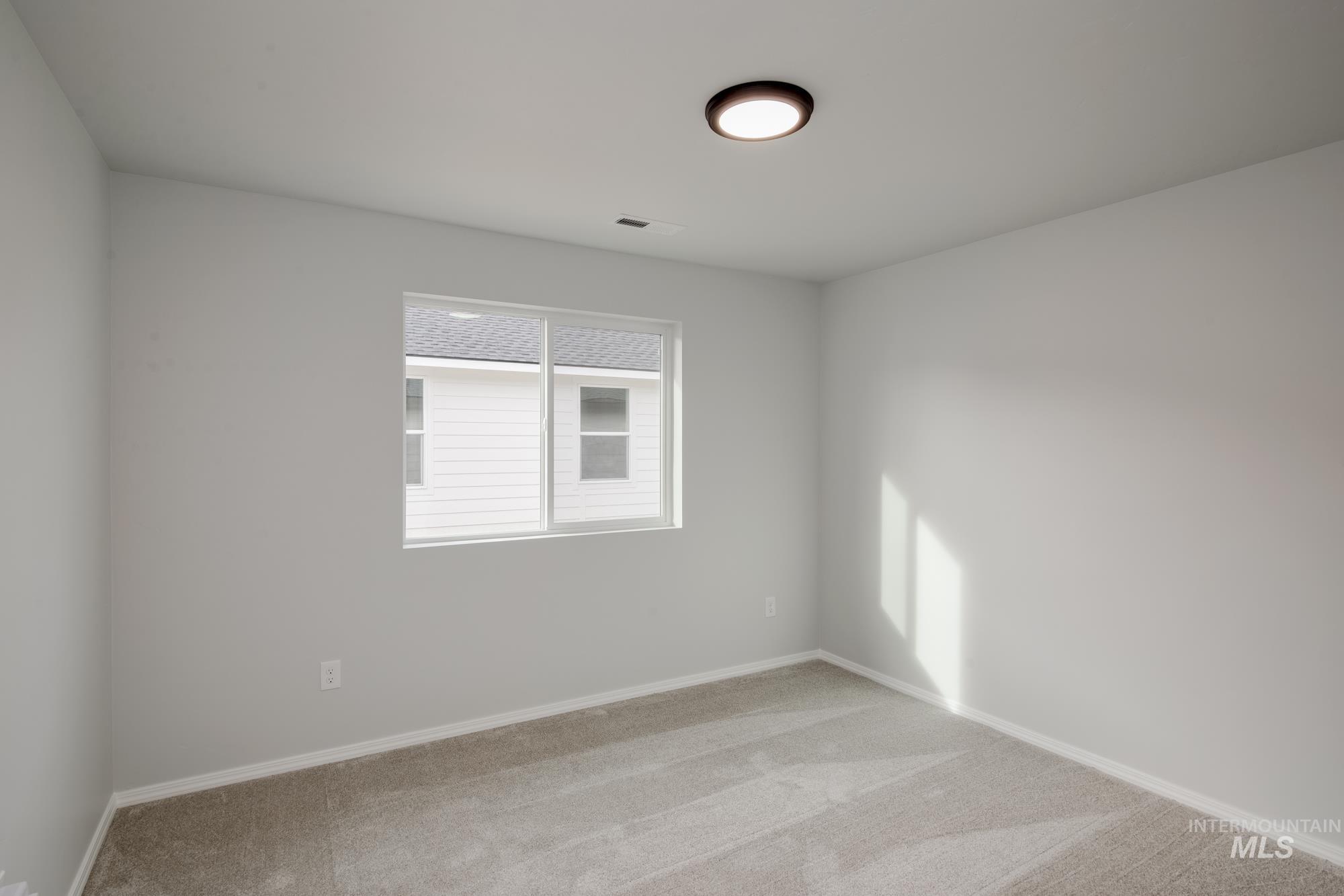 656 W Smoky Quartz St