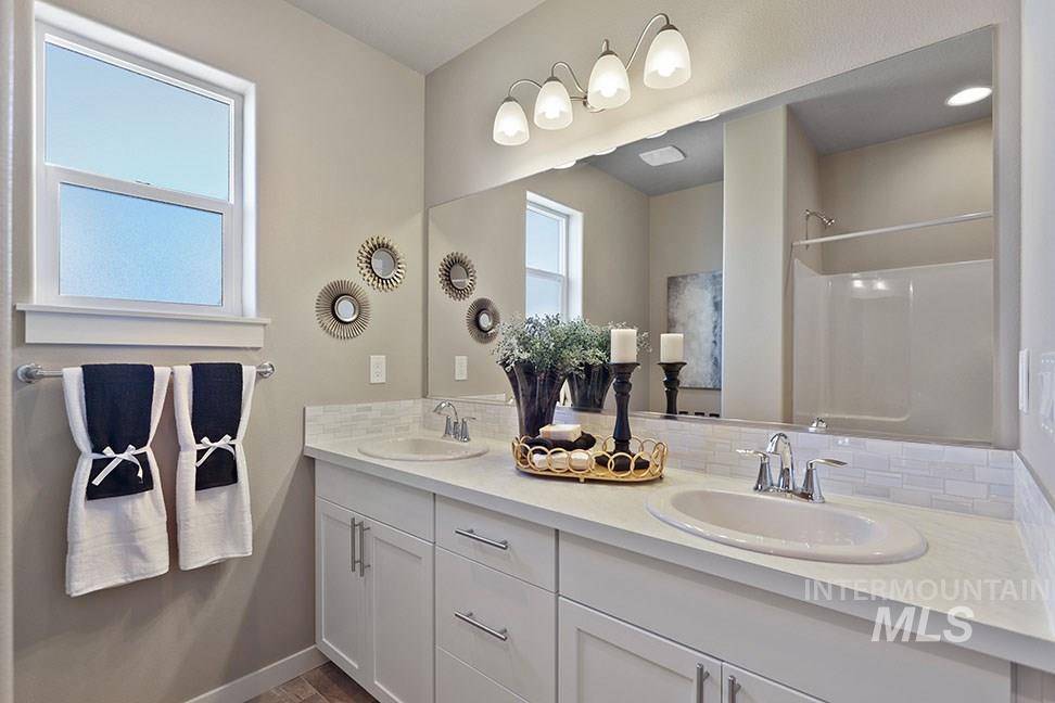 5655 E Arrosa St Unit: Lot 3 Block 10