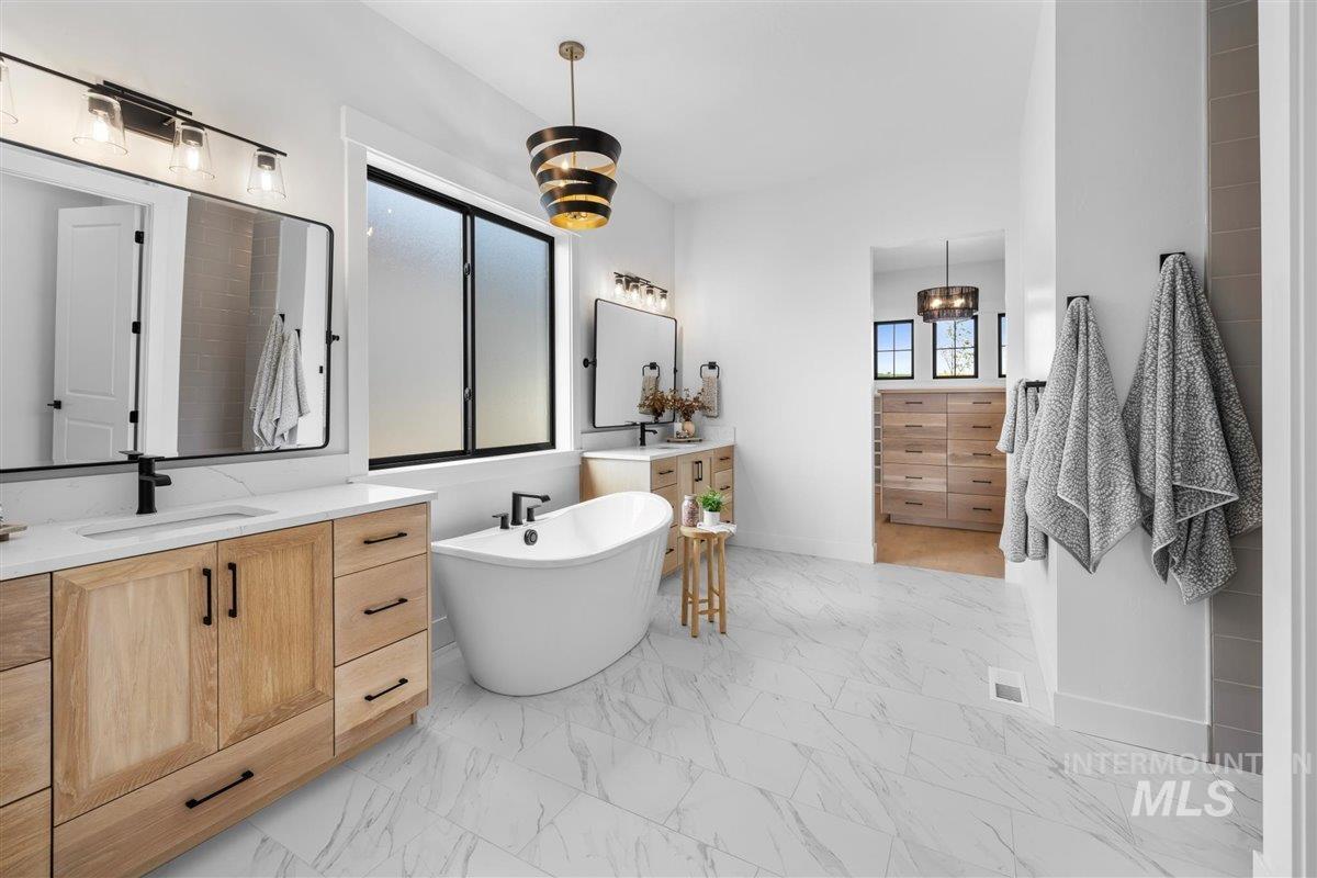 14256 Salado Creek Ave