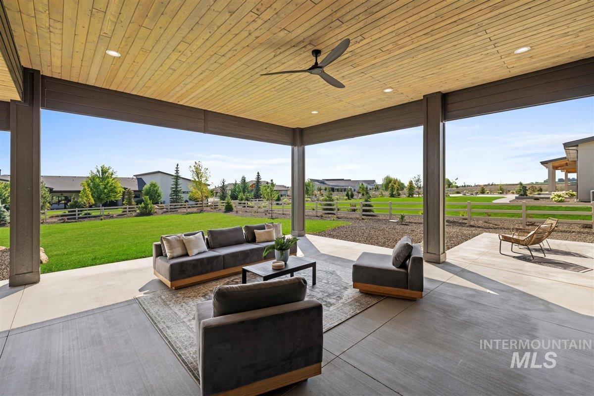 14256 Salado Creek Ave