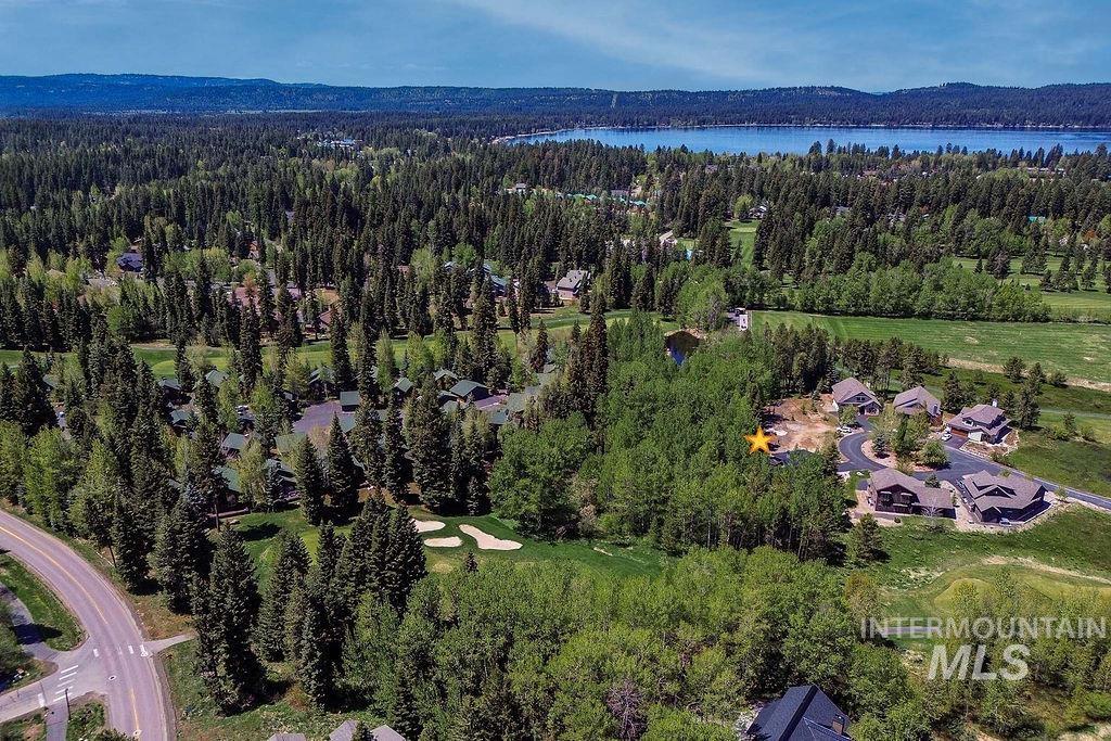 320 Mountain Cove Ct