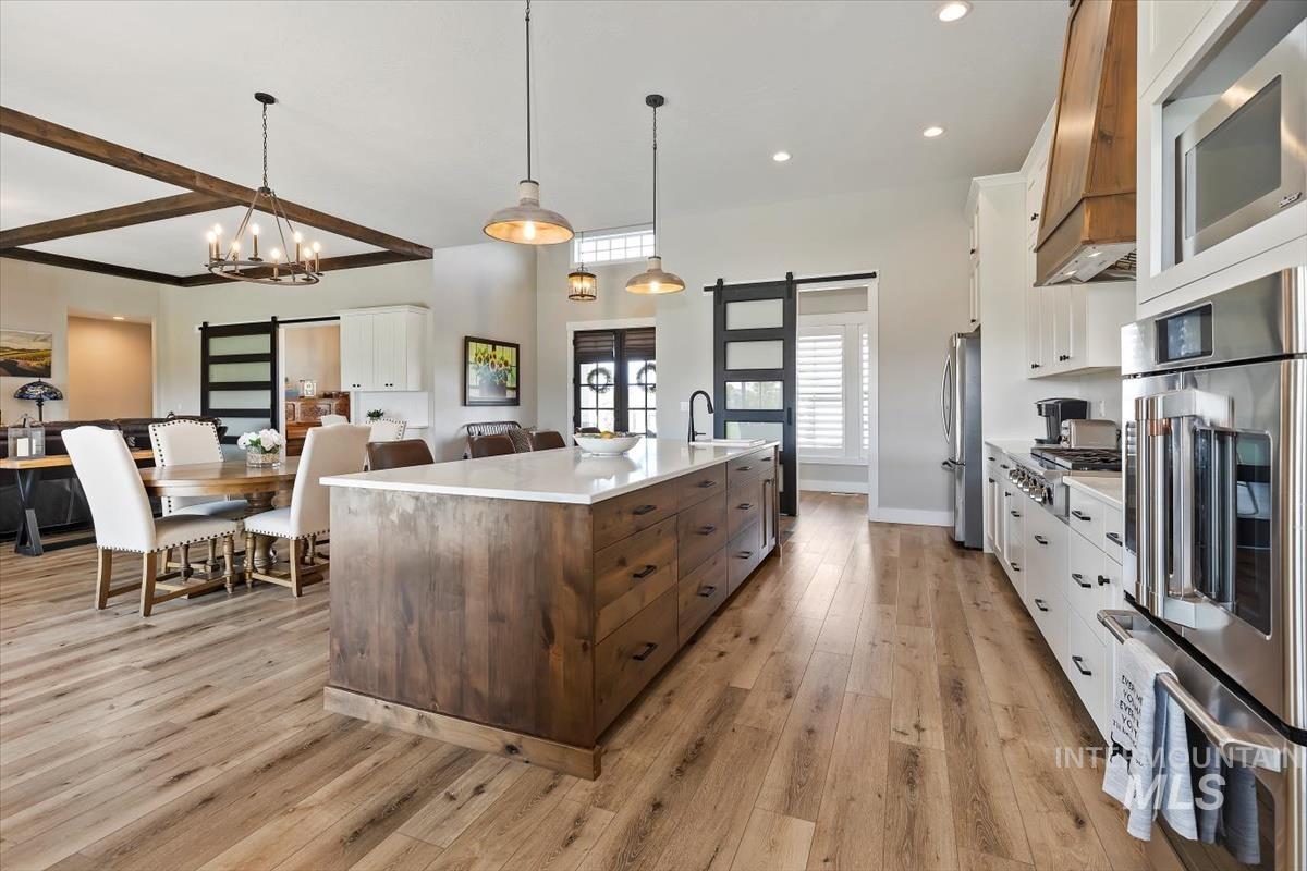 22868 Aura Vista Way