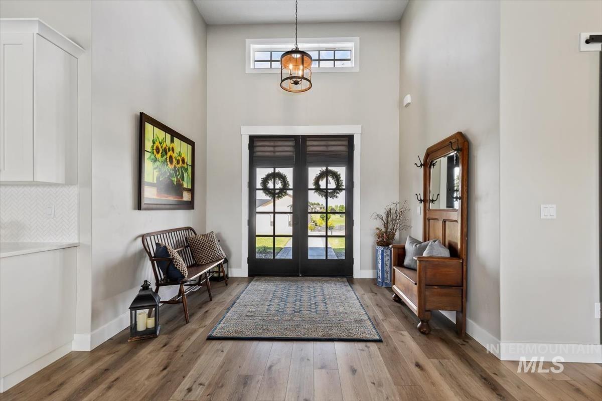 22868 Aura Vista Way