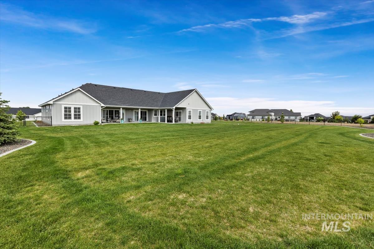 22868 Aura Vista Way