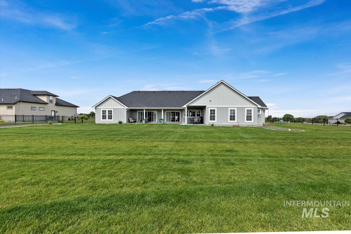 22868 Aura Vista Way