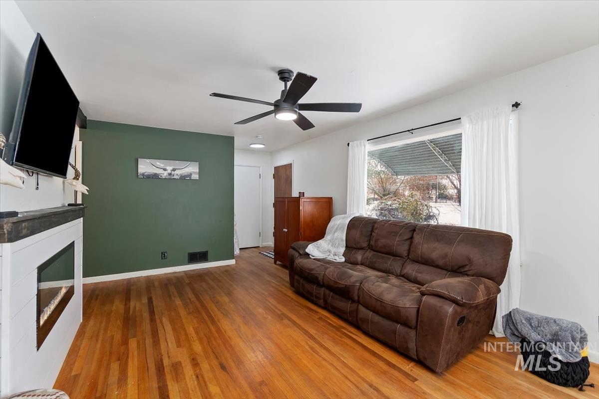 112 West Blvd