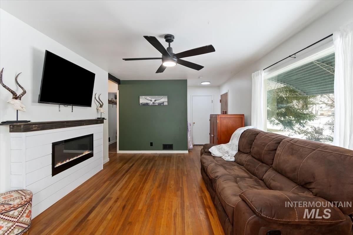 112 West Blvd