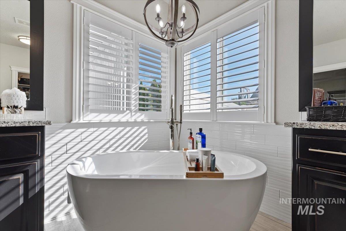 2014 W Cross Creek Dr.