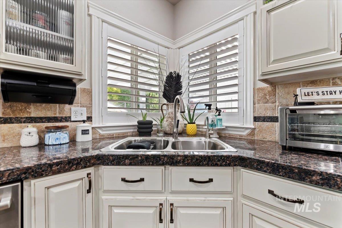 2014 W Cross Creek Dr.