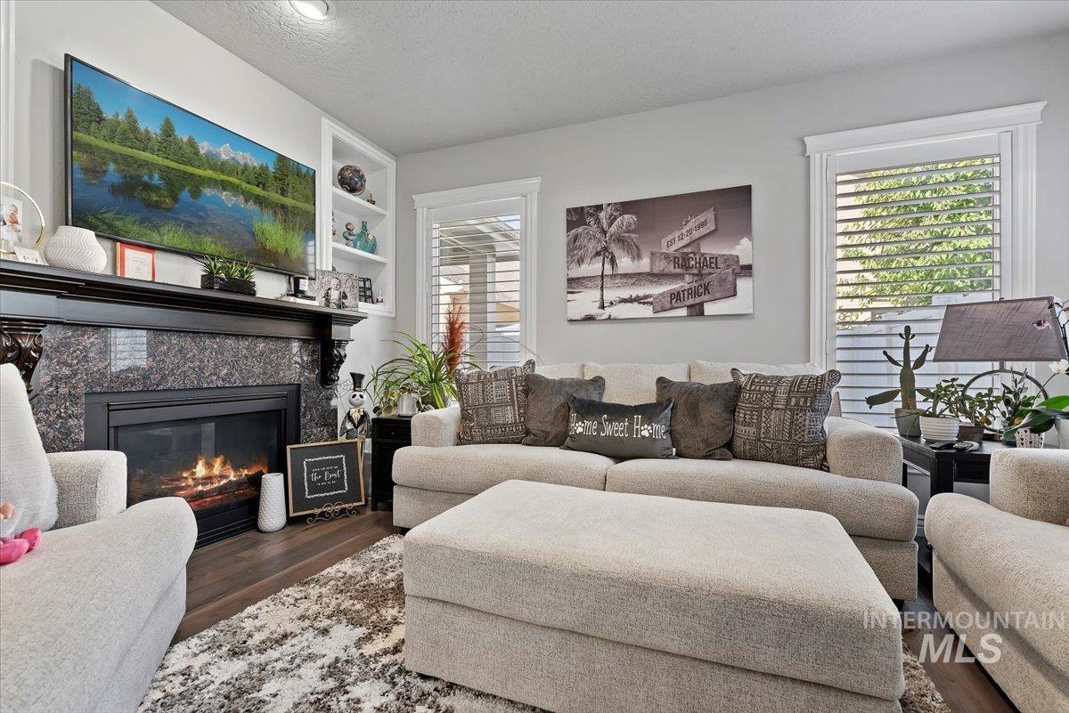 2014 W Cross Creek Dr.