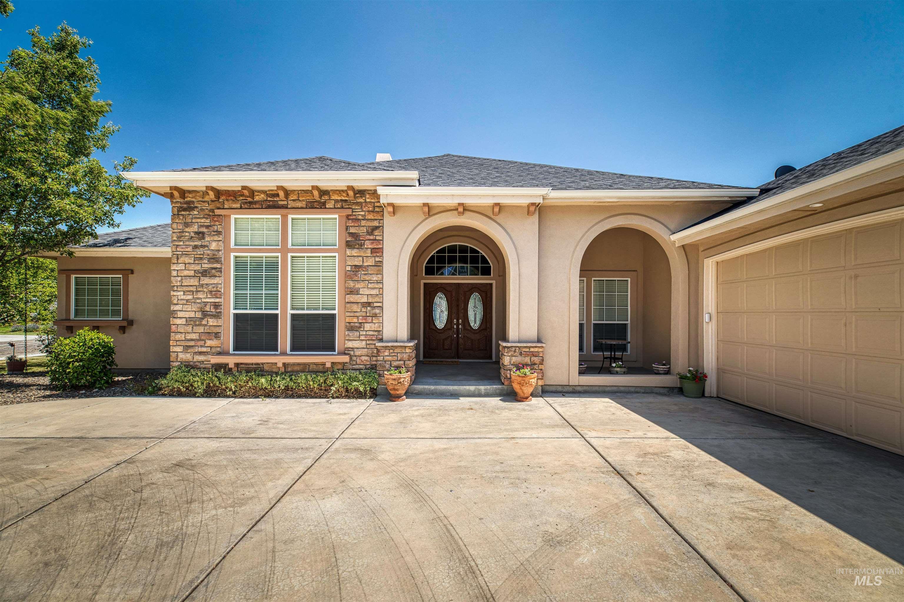 726 N Glen Aspen Way