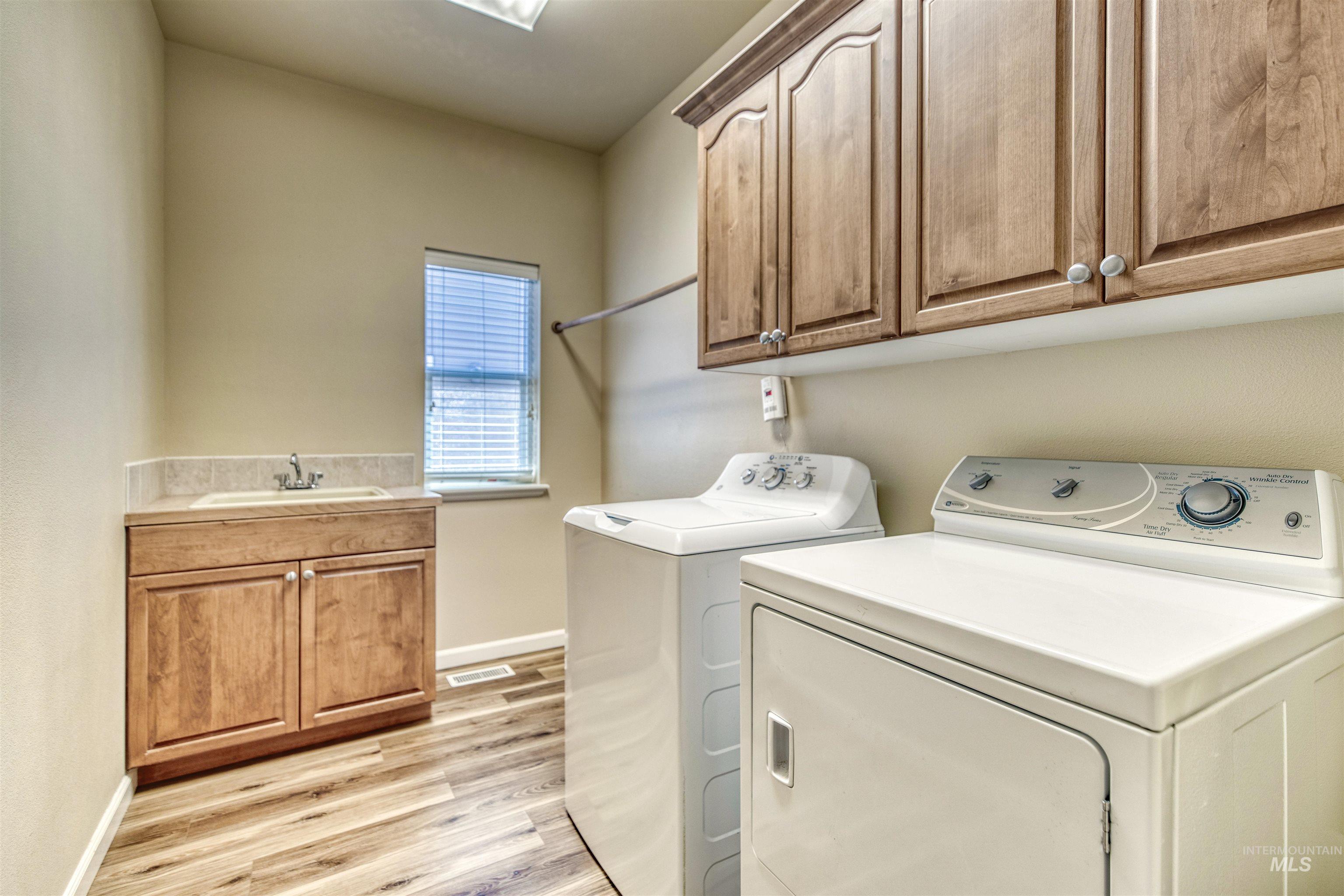 726 N Glen Aspen Way