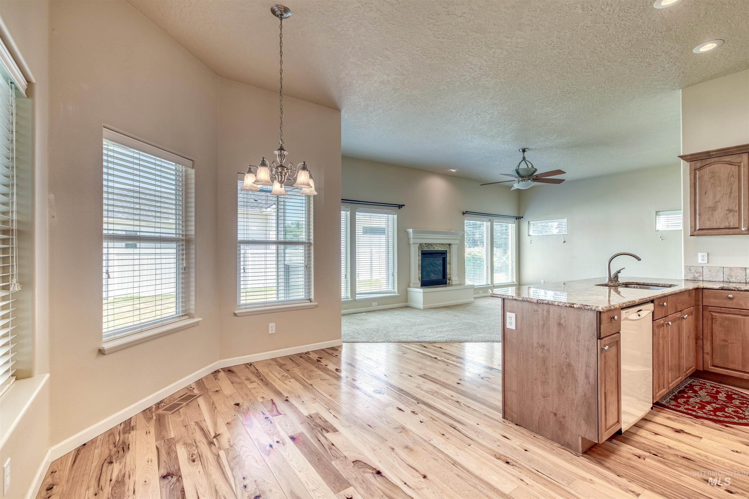 726 N Glen Aspen Way