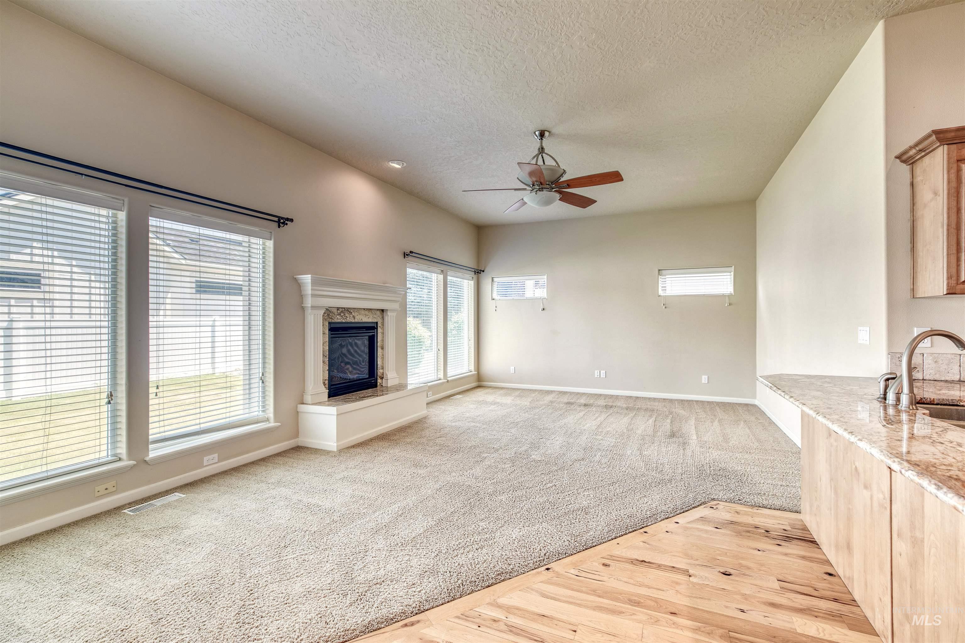 726 N Glen Aspen Way