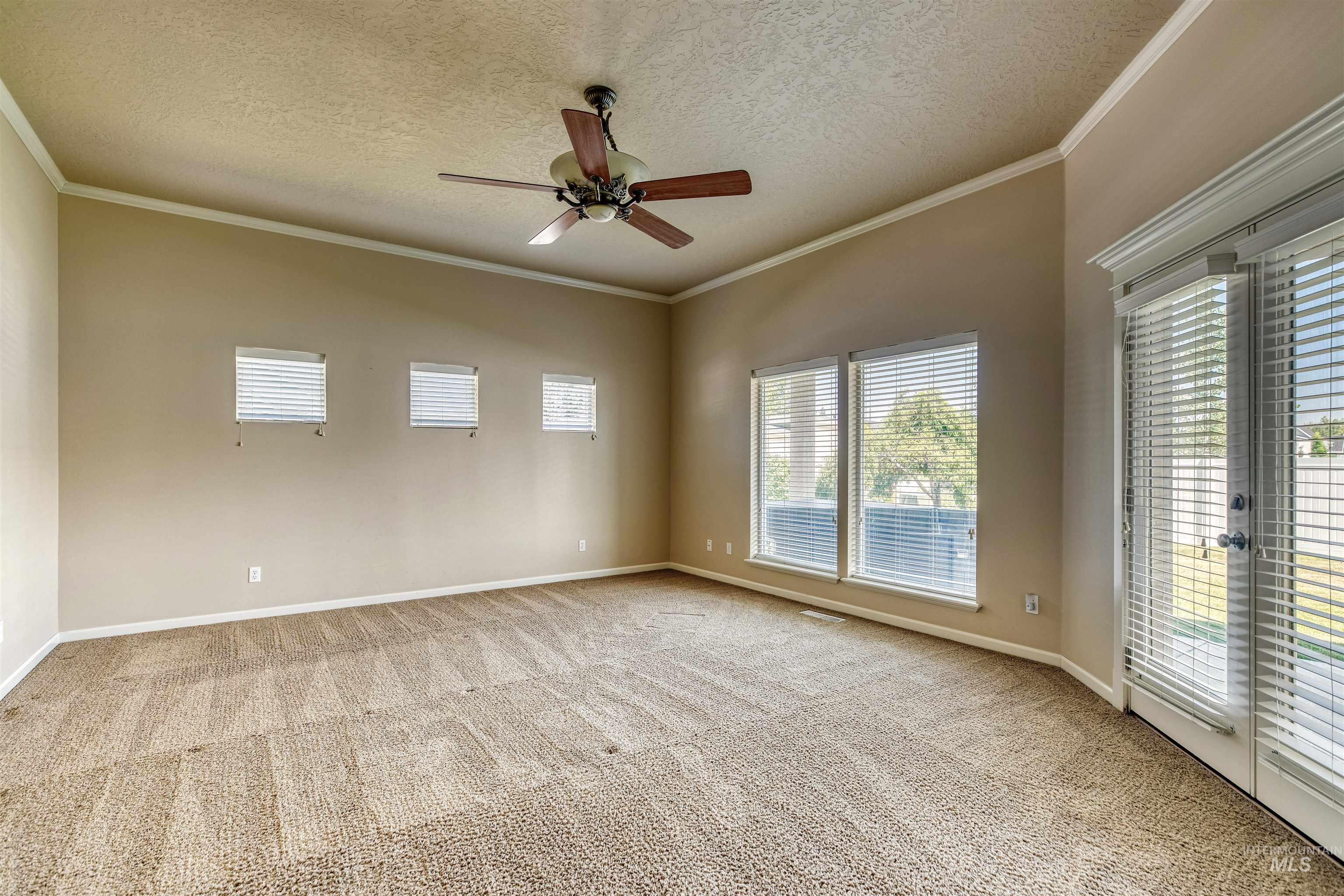 726 N Glen Aspen Way