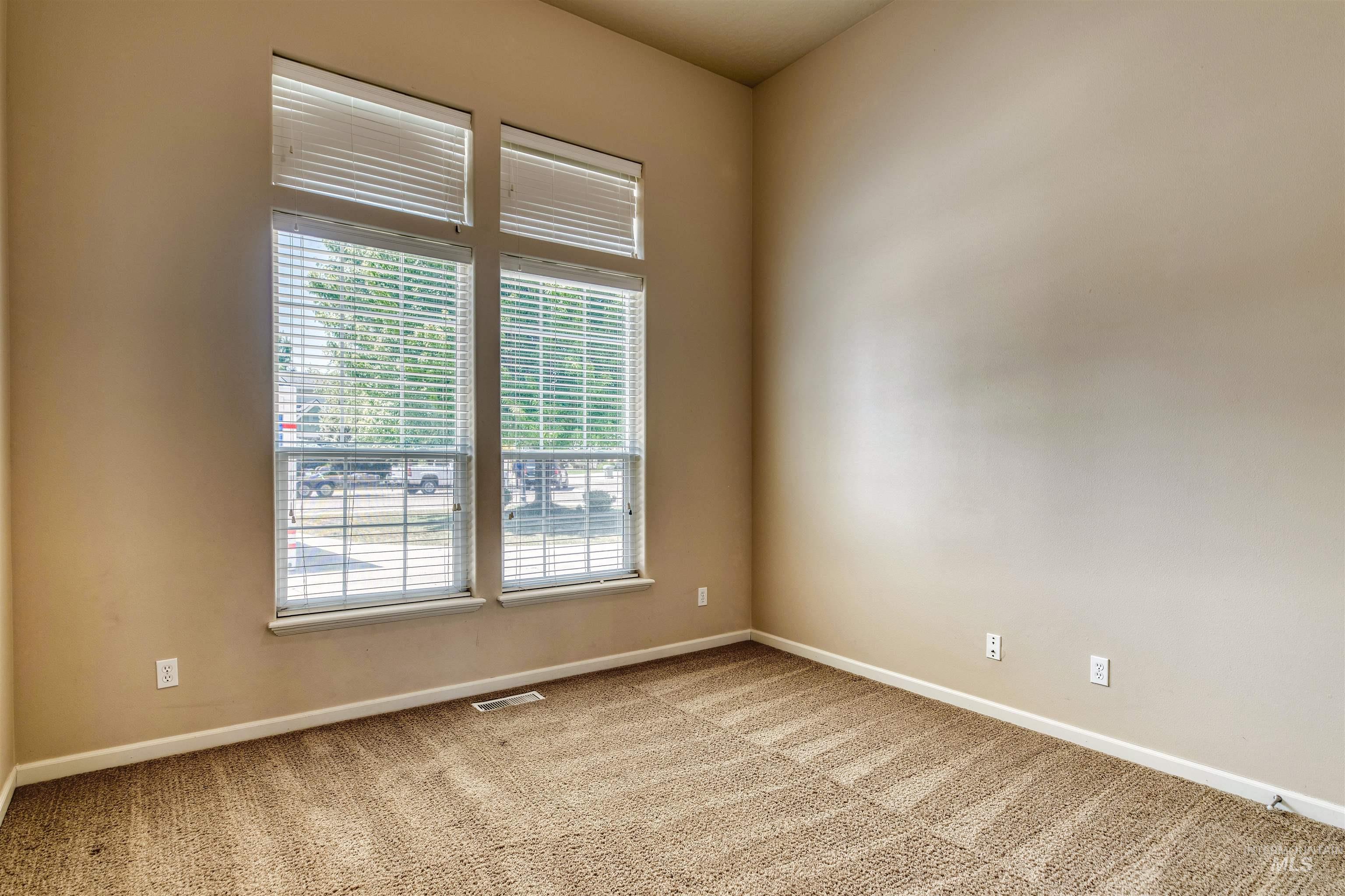 726 N Glen Aspen Way