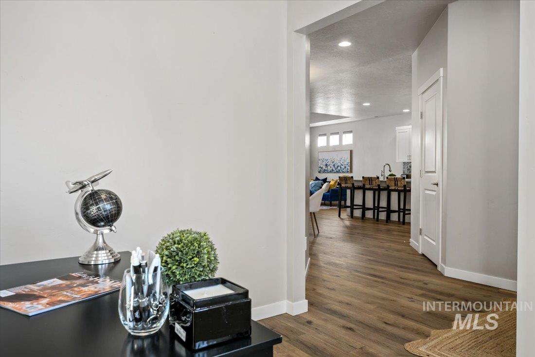 2066 E Ringneck Street