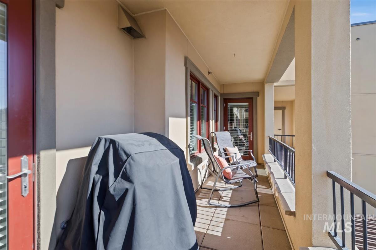 3005 W Crescent Rim Drive Unit: 305